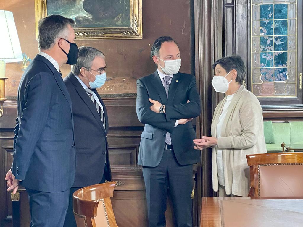 Espot i Cunillera tracten les relacions entre els dos països i la cooperació en l’àmbit transfronterer