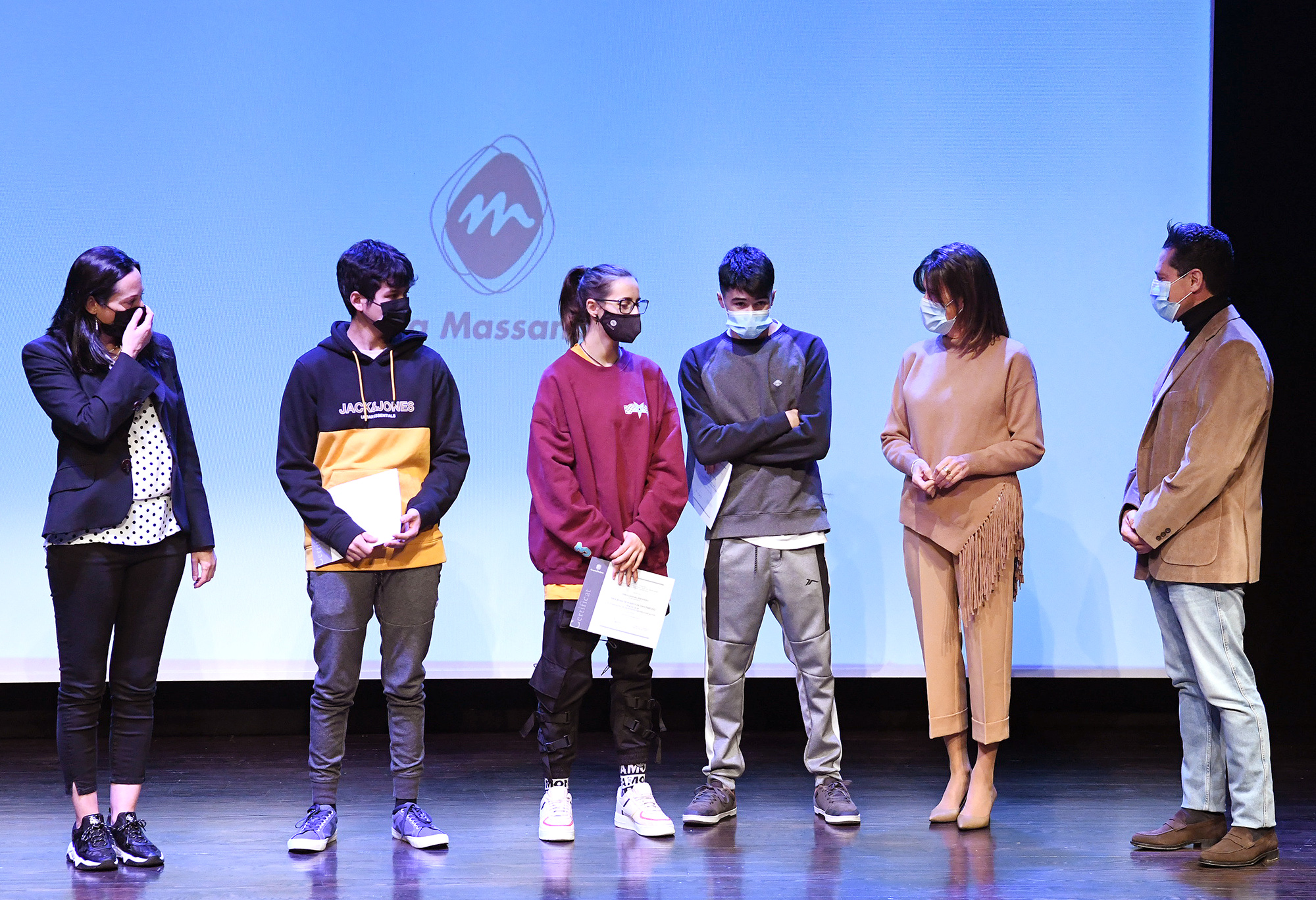 Vilarrubla, Molné i Gueimonde lliuren els diplomes als joves titulats en el 9è curs del Cos de Voluntaris per la Natura