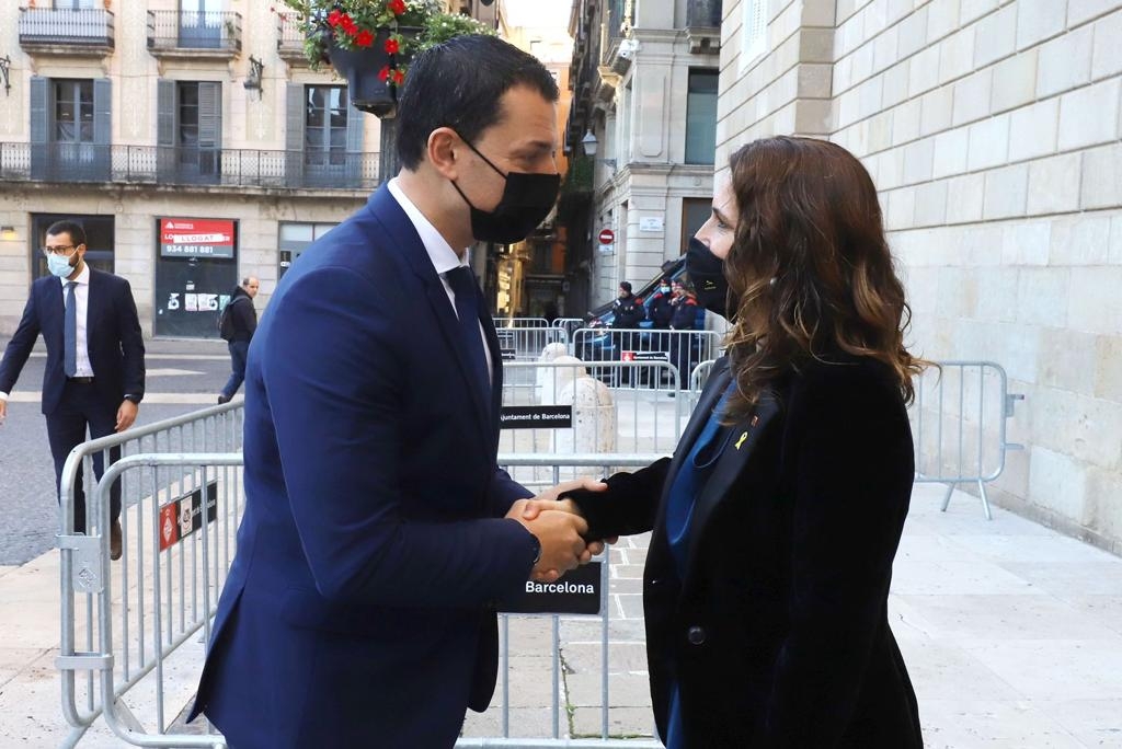 Jordi Gallardo i Laura Vilagrà tracten la cooperació entre Andorra i Catalunya