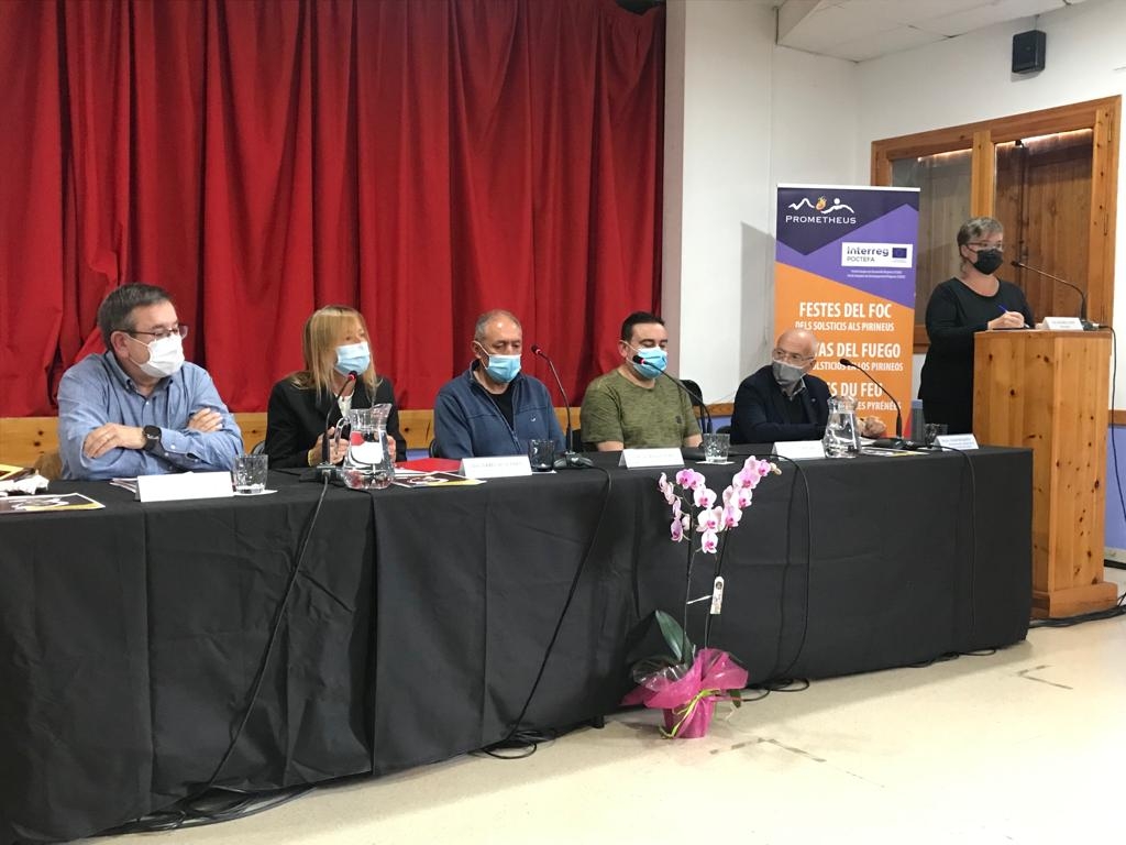 Patrimoni Cultural participa en el simposi internacional de les festes del foc del solstici del Pirineu