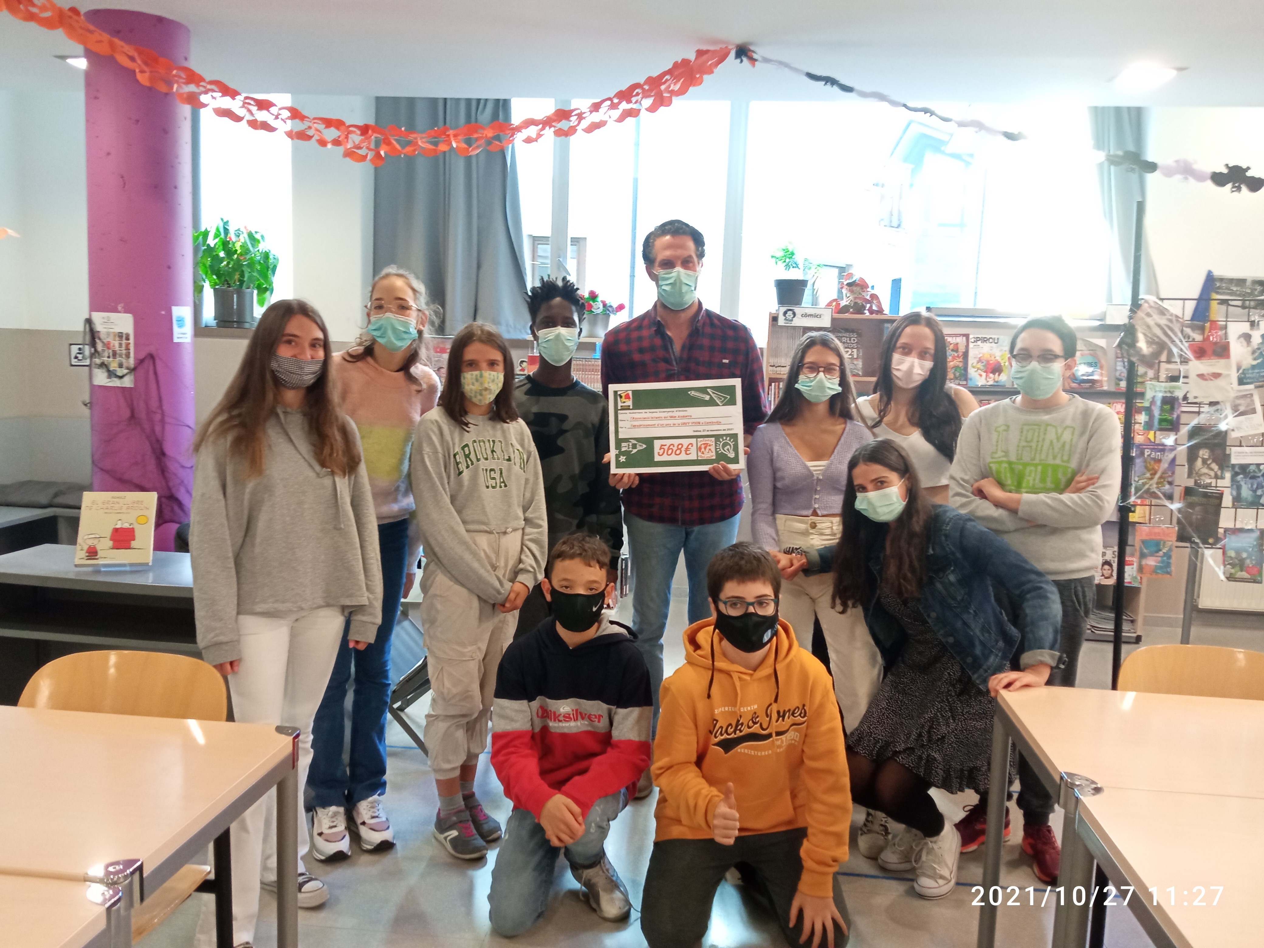 Els alumnes de 2a ensenyança d’Ordino apadrinen una estudiant de Cambodja per quart any consecutiu