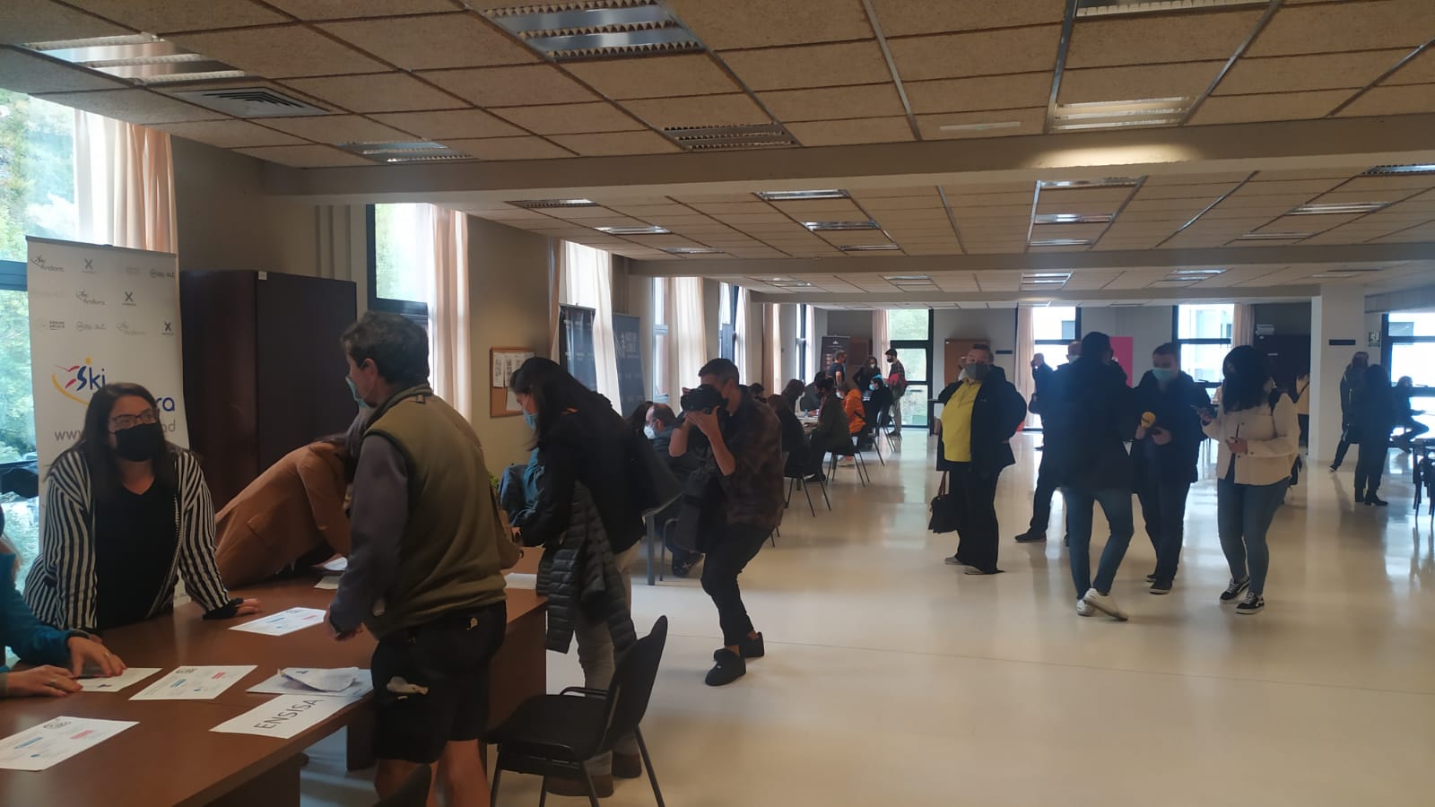 El Job Meeting de la temporada d’hivern 2021-2022 posa en contacte persones en recerca de feina i empreses