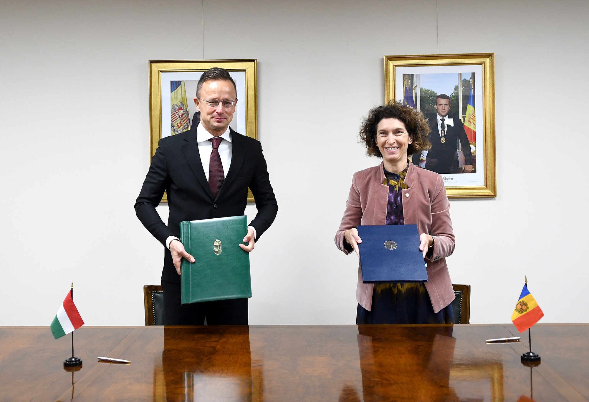 Andorra i Hongria signen el CDI i refermen la bona relació existent entre ambdós països