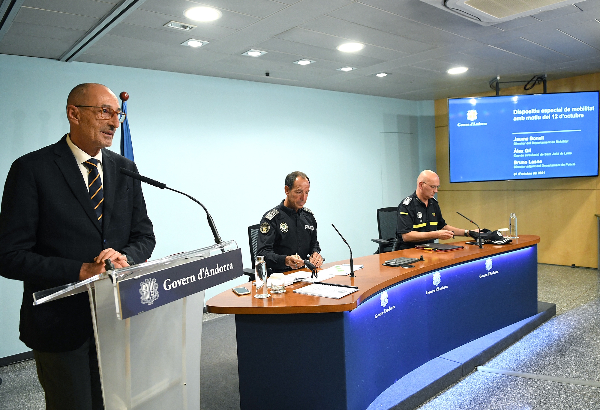 Mobilitat, Policia i els Serveis de Circulació comunals coordinen el dispositiu especial de trànsit per al Pont del Pilar