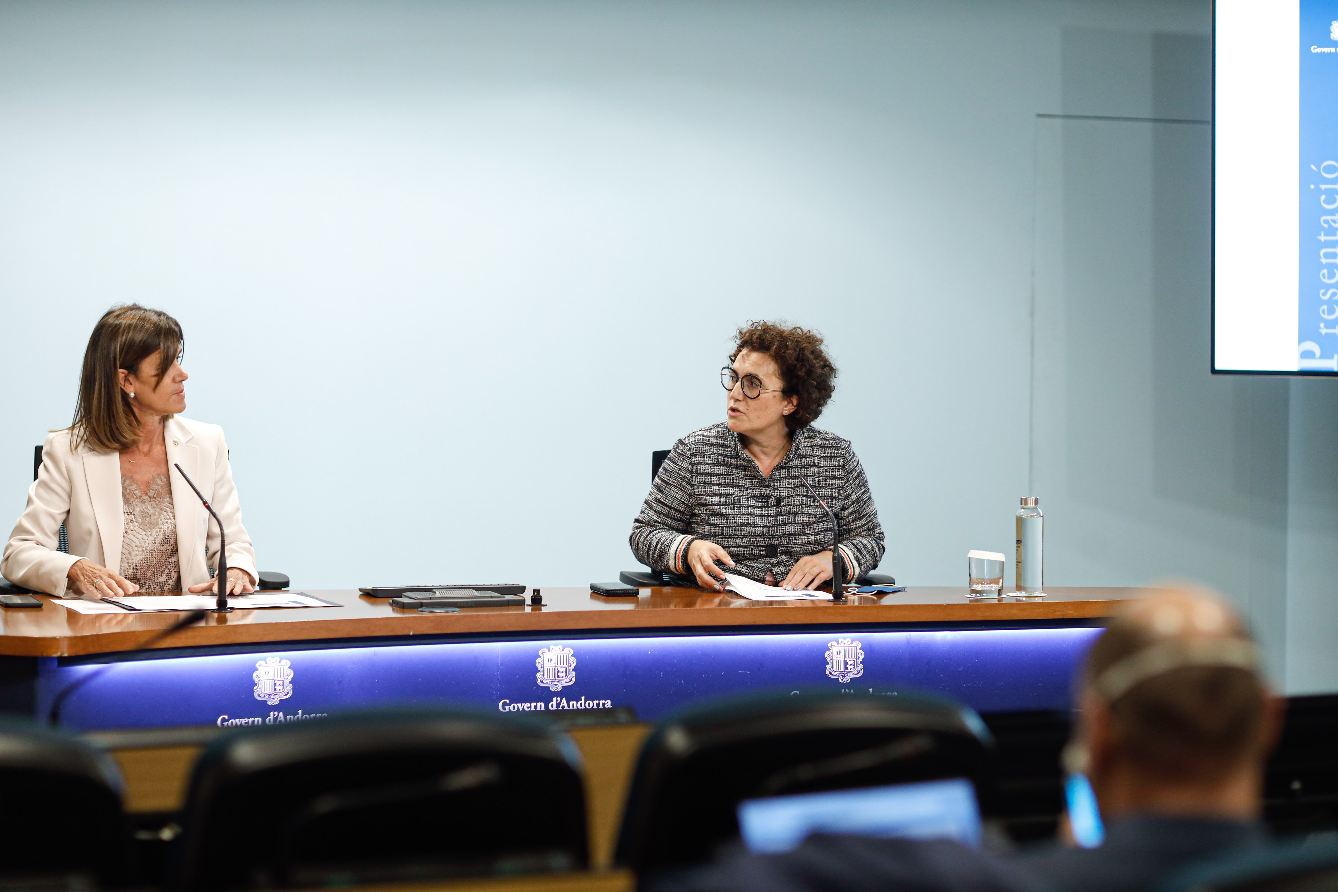 El Govern aprova el nou abonament ‘Bus Jove’, amb viatges il·limitats per als joves d’entre 12 i 20 anys per 18 euros al mes