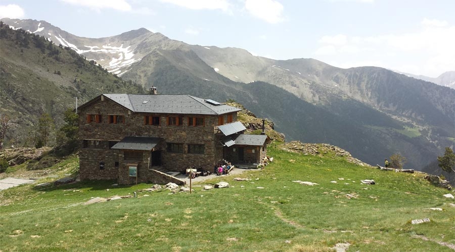 Territori adjudica millores al refugi guardat del Comapedrosa