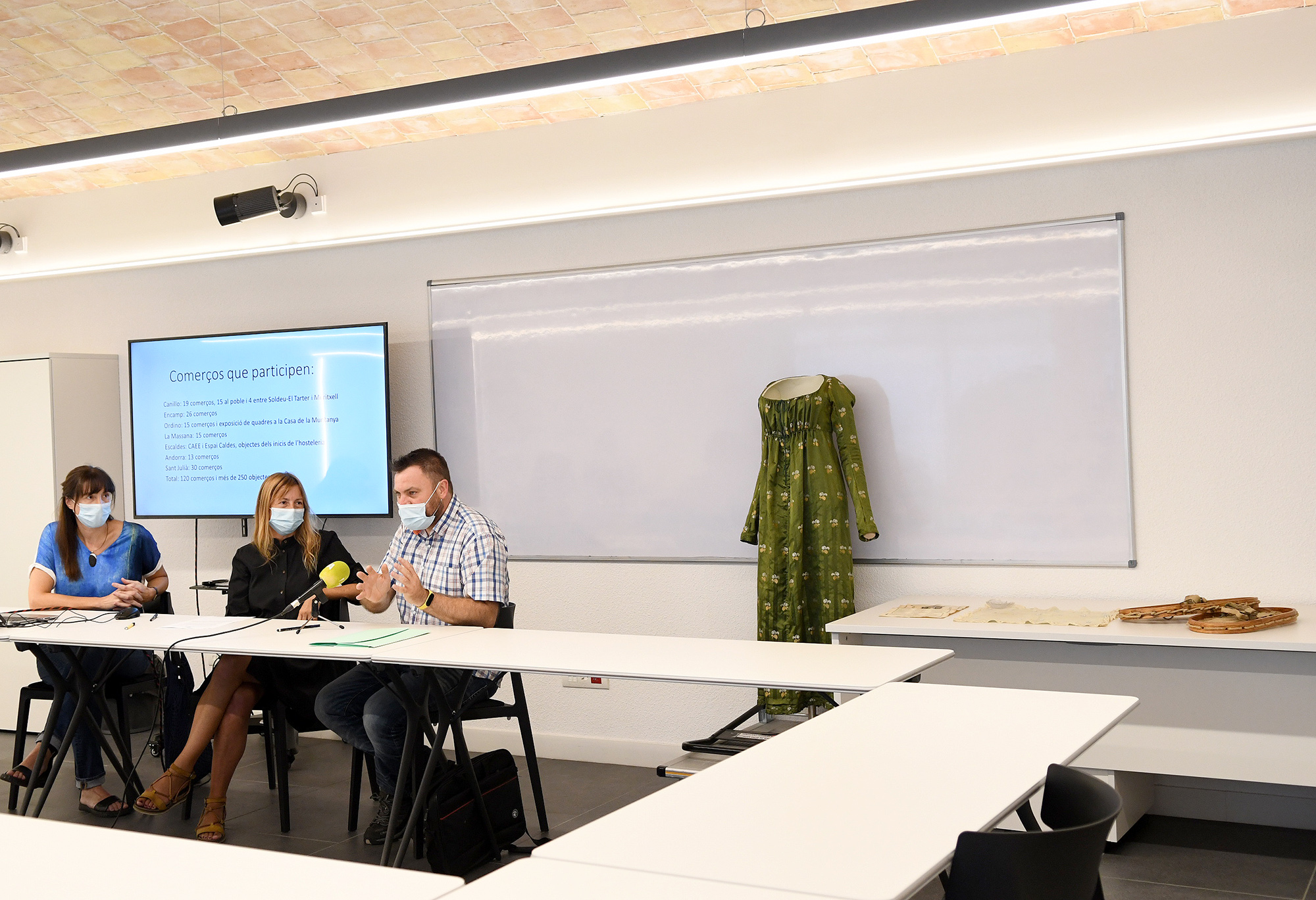 Més de 300 objectes antics seran exposats als aparadors de totes les parròquies per celebrar les Jornades europees de patrimoni