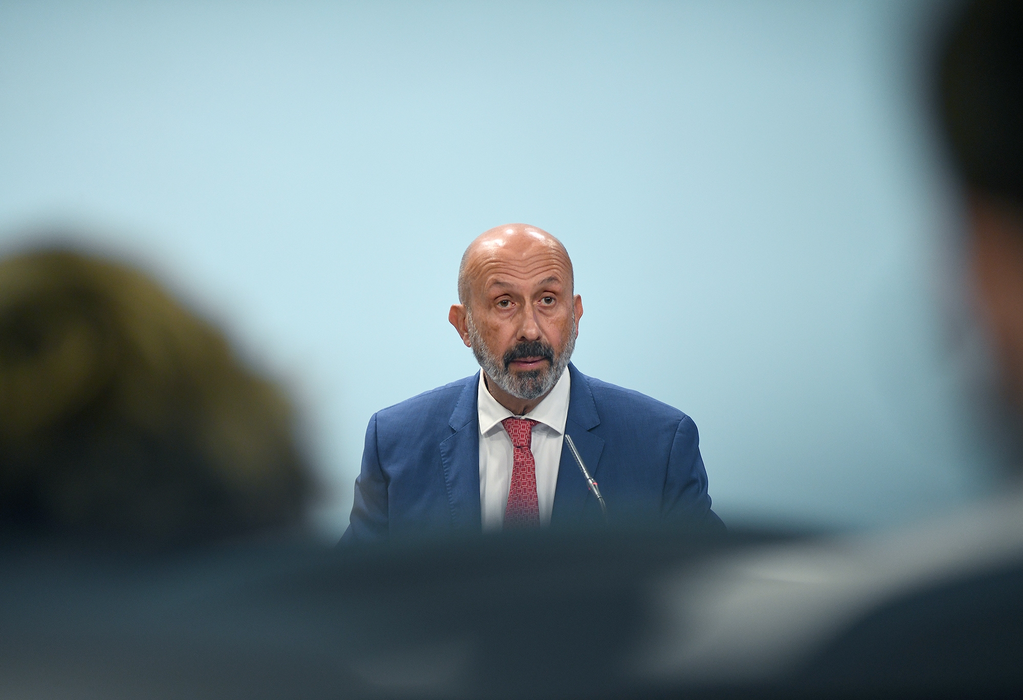 El Govern augmenta fins a 20 les persones que poden fer trobades en exteriors