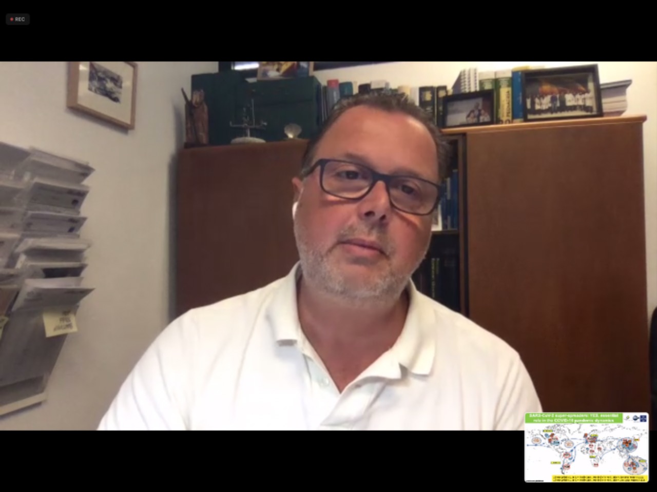 Reunió informativa per al col·lectiu mèdic centrada en la vacunació dels joves contra la COVID-19