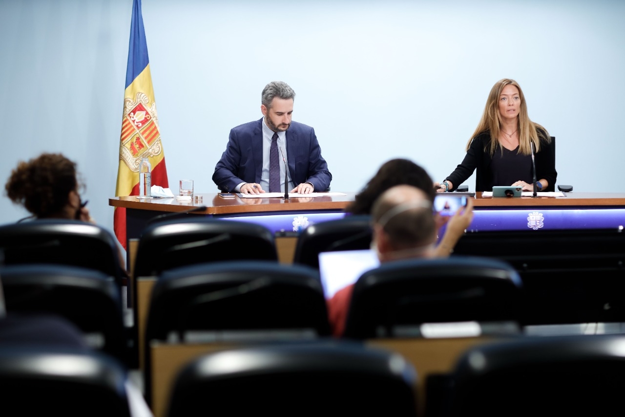 S’inicia l’administració de la tercera dosi voluntària als residents a centres sociosanitaris de gent gran