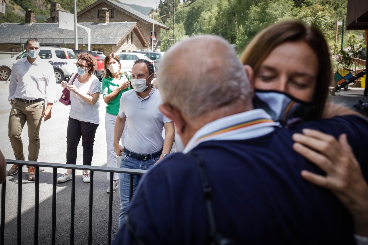 El gabinet ministerial recupera la tradicional visita a les colònies d’AINA