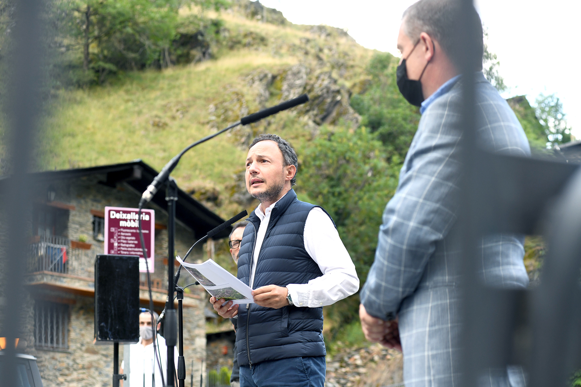 Espot i Filloy acosten a la ciutadania les actuacions que es duran a terme a la CG6 a l’alçada de Bixessarri