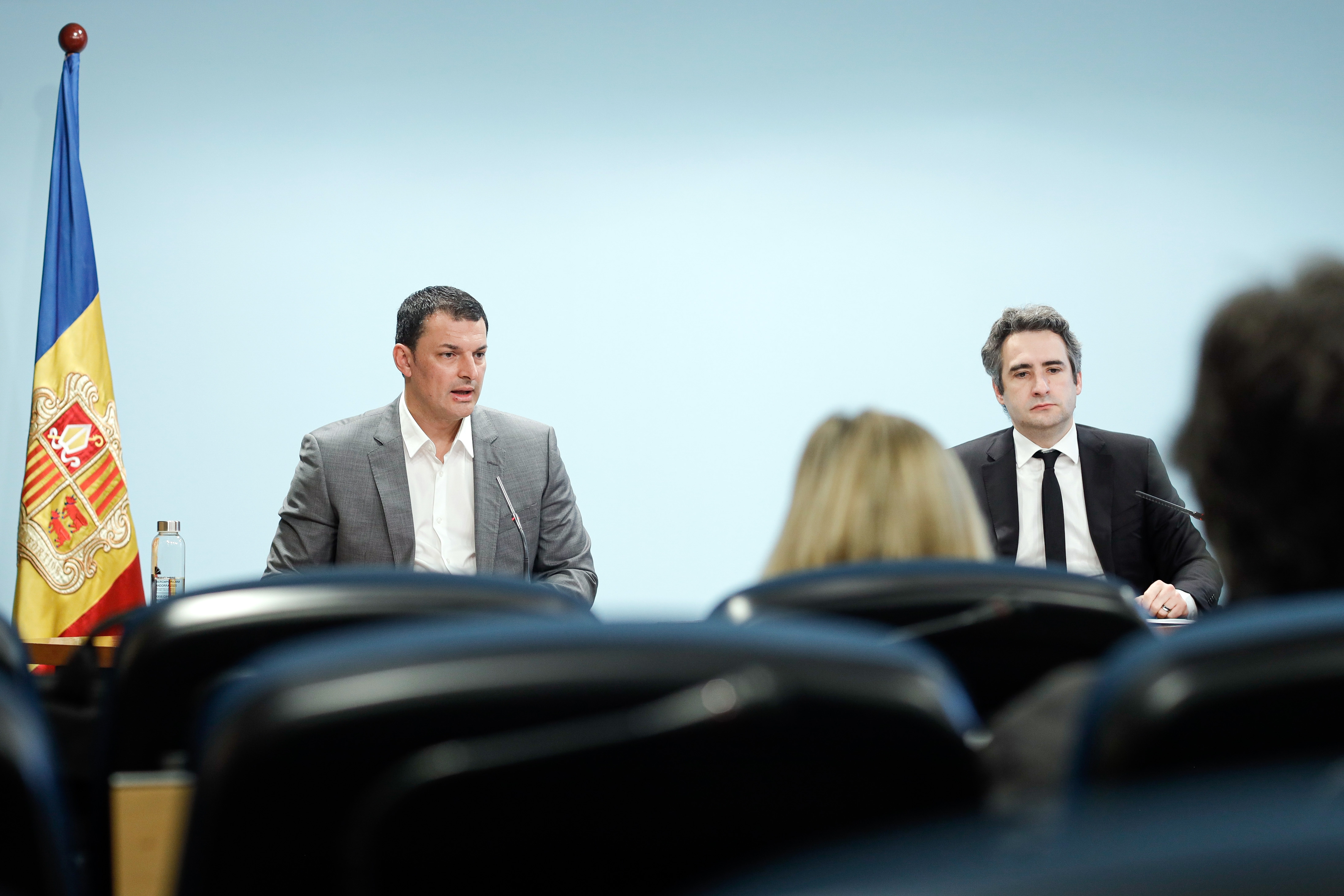 Gallardo i Jover exposen el nou format simplificat per presentar els tràmits del dipòsit de comptes i tributació