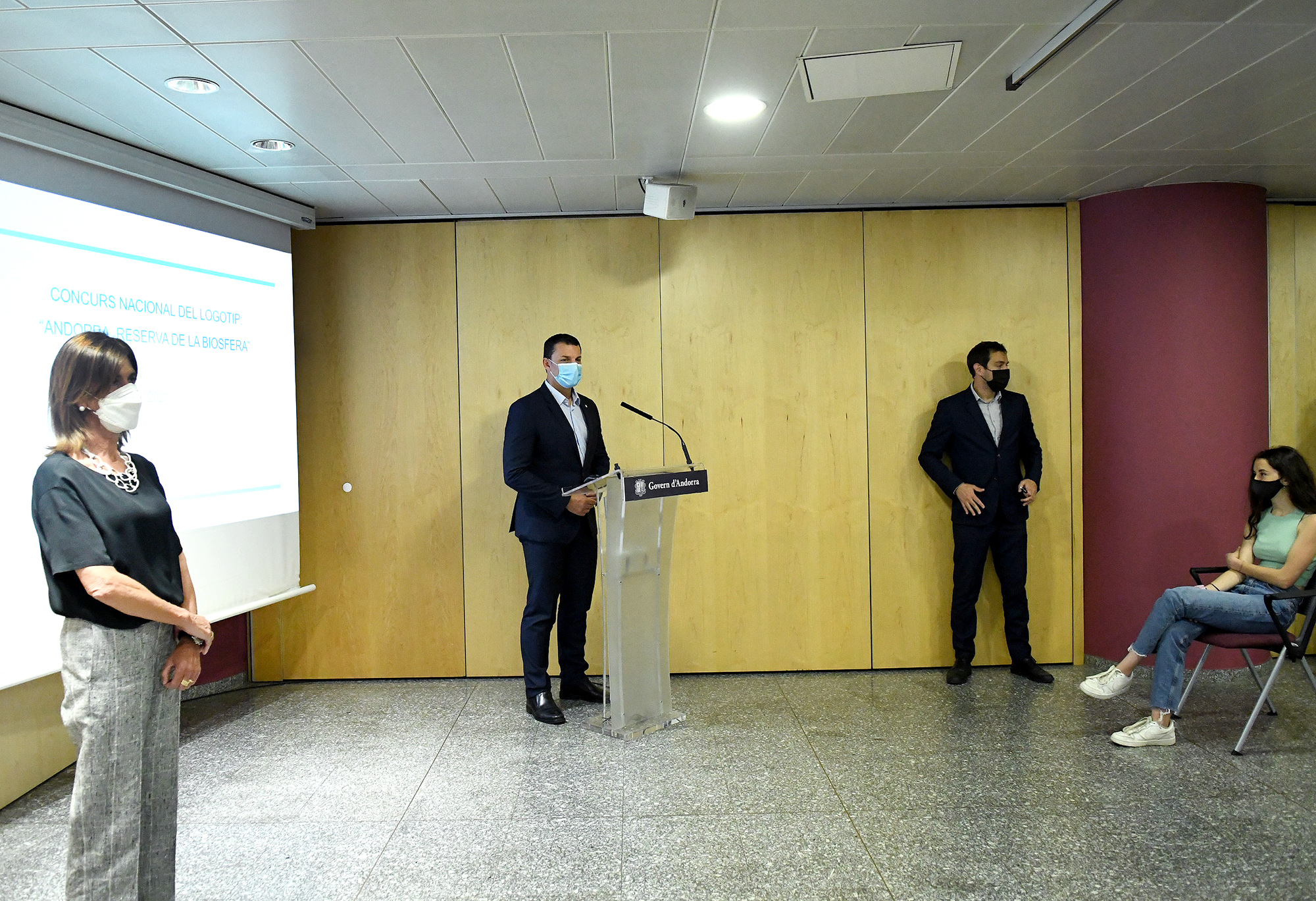 Es lliuren els diplomes i premis als finalistes del concurs nacional per triar el logotip de la candidatura d’Andorra per esdevenir reserva de la biosfera de la UNESCO