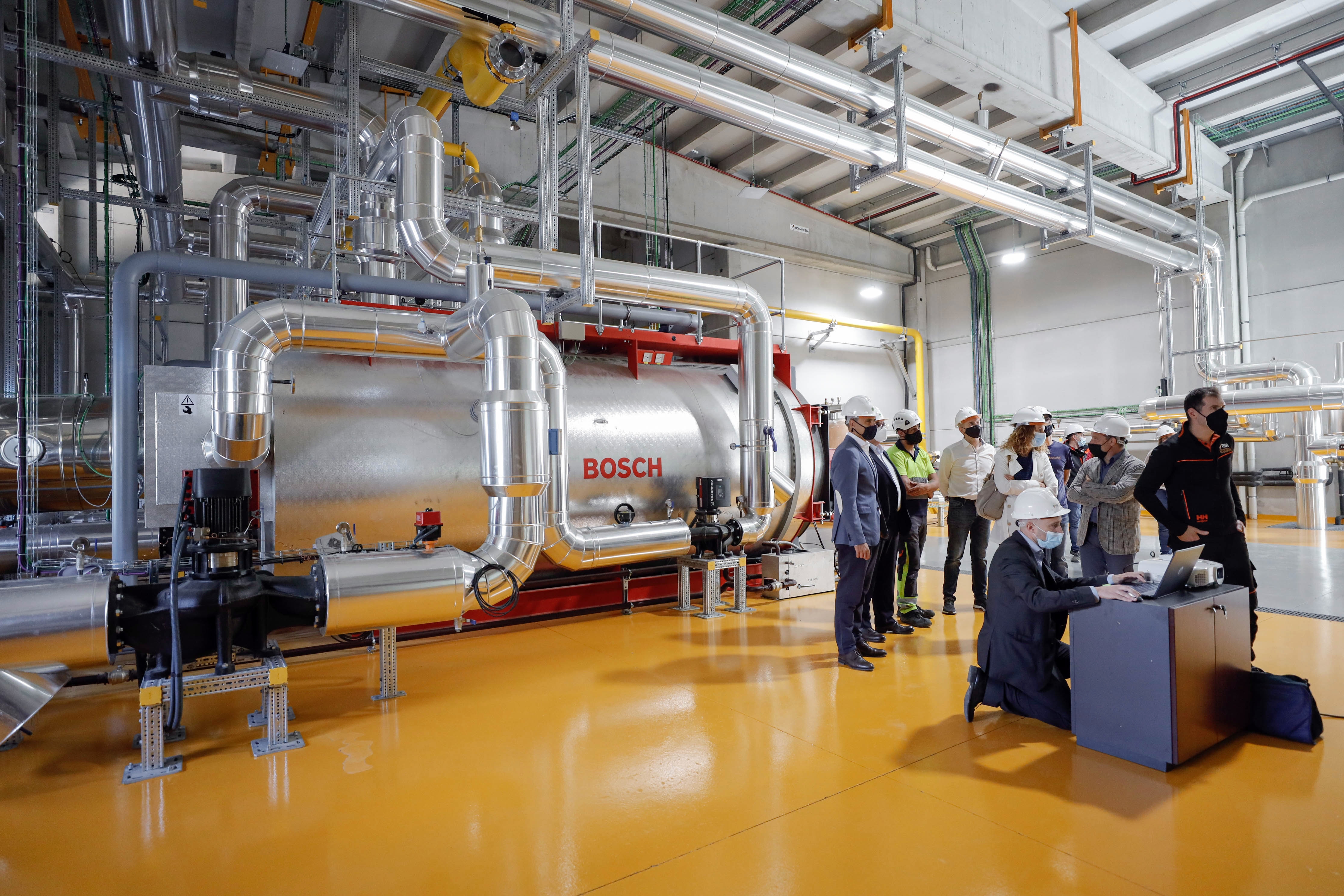 FEDA Ecoterm mostra la central de suport d’Andorra la Vella a la comissió de vigilància de CTRASA