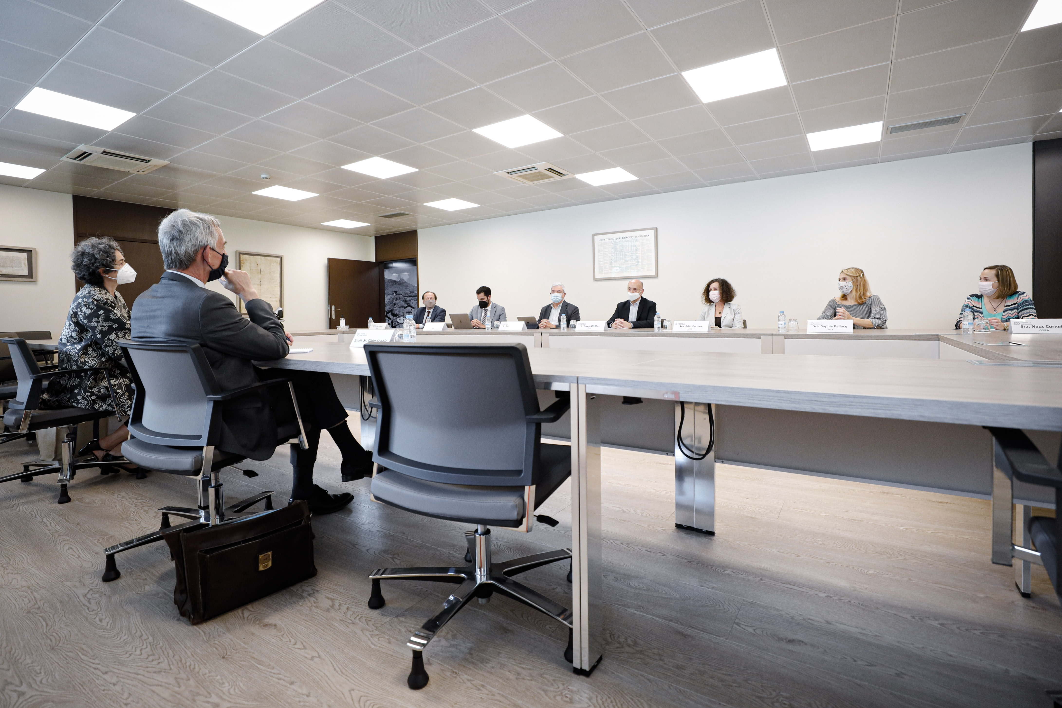 Representants polítics, econòmics i socials comparteixen amb Lenoir les impressions sobre l’Acord d’associació