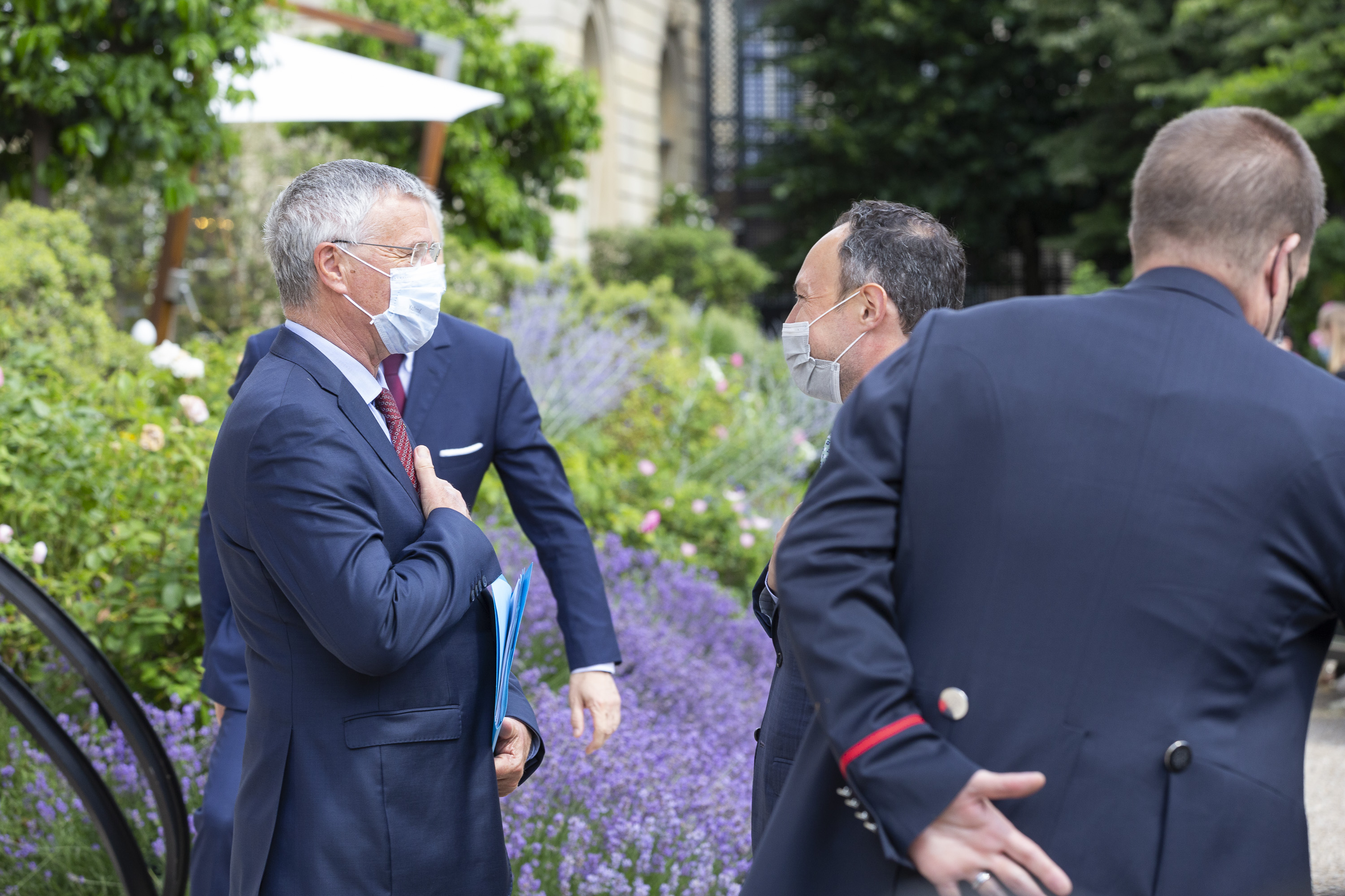 Espot i Suñé agraeixen a Macron el suport de França, especialment en el context de pandèmia