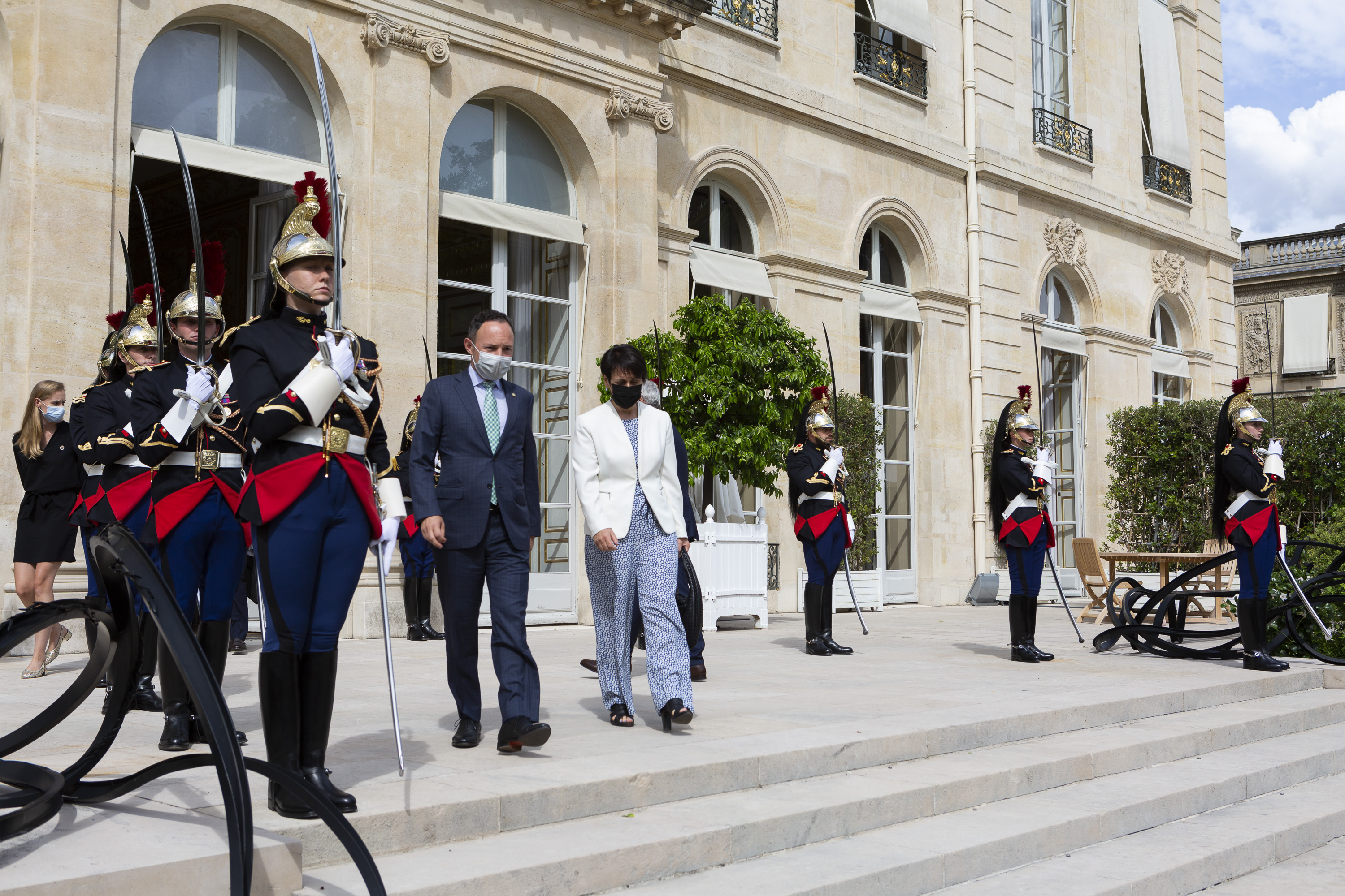Espot i Suñé agraeixen a Macron el suport de França, especialment en el context de pandèmia