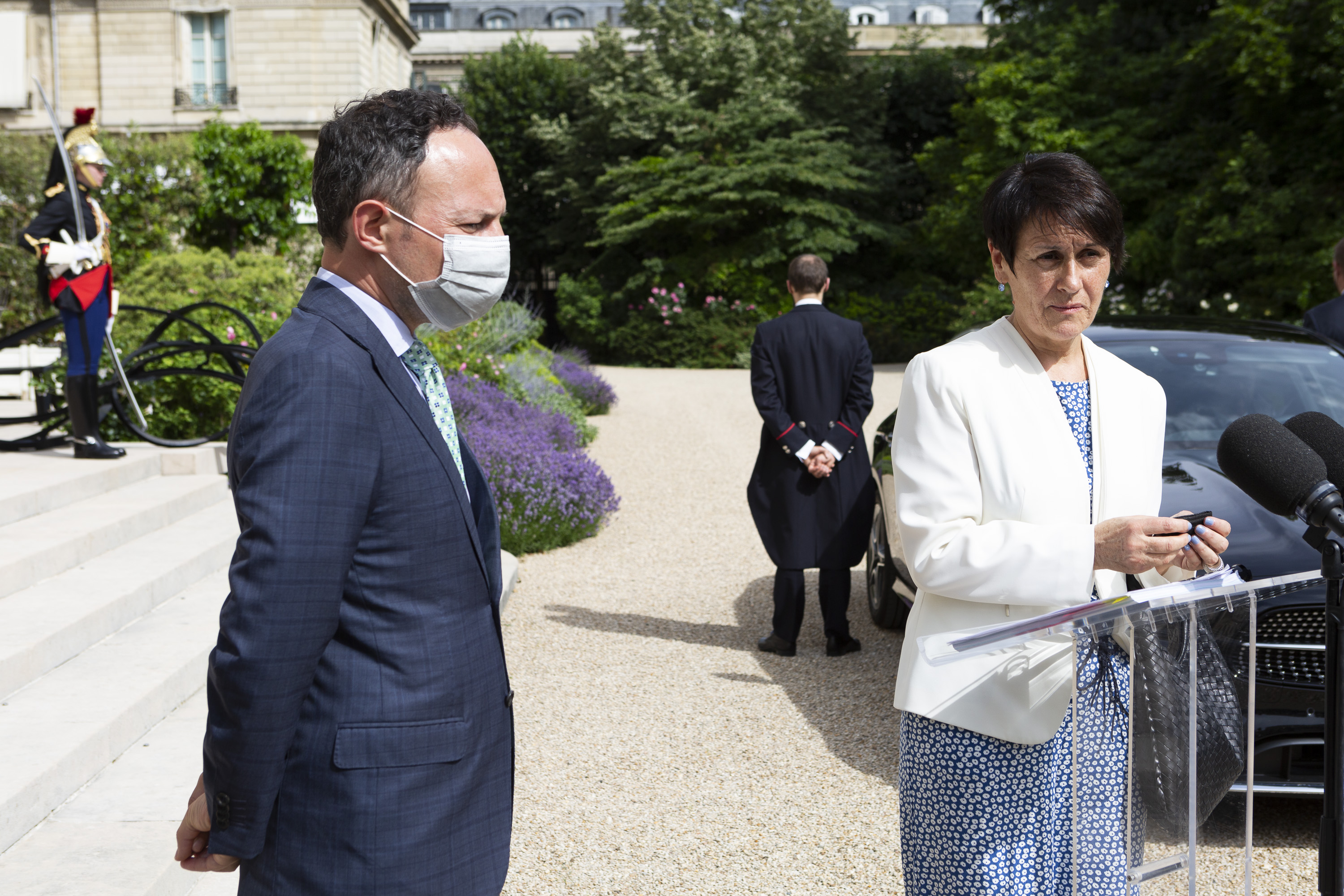 Espot i Suñé agraeixen a Macron el suport de França, especialment en el context de pandèmia