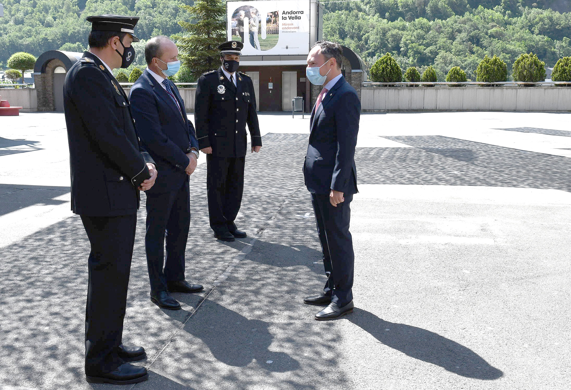 Set nous agents penitenciaris de la 29a promoció juren el càrrec