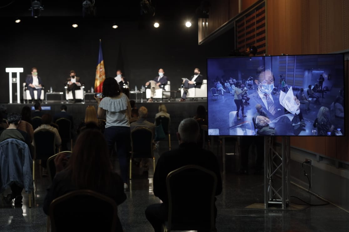 El Govern, Grifols i Ordino expliquen en una reunió informativa el Centre de Recerca en Immunologia que s’implantarà al Principat