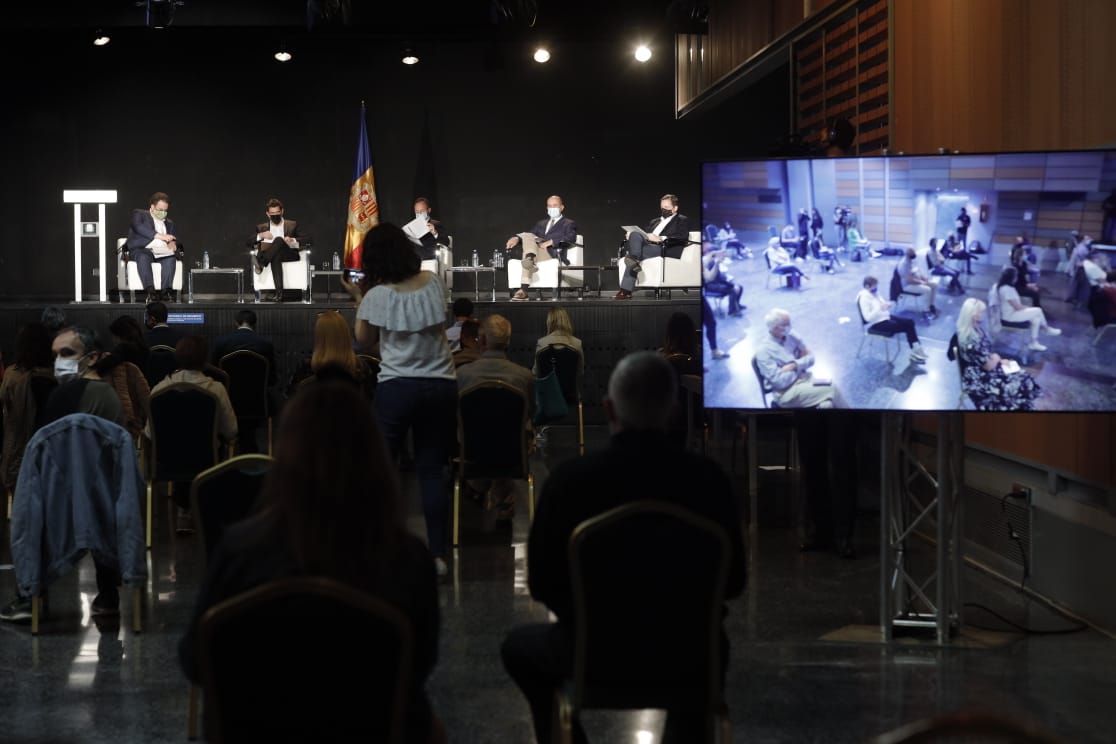 El Govern, Grifols i Ordino expliquen en una reunió informativa el Centre de Recerca en Immunologia que s’implantarà al Principat