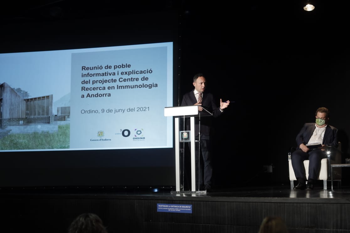 El Govern, Grifols i Ordino expliquen en una reunió informativa el Centre de Recerca en Immunologia que s’implantarà al Principat