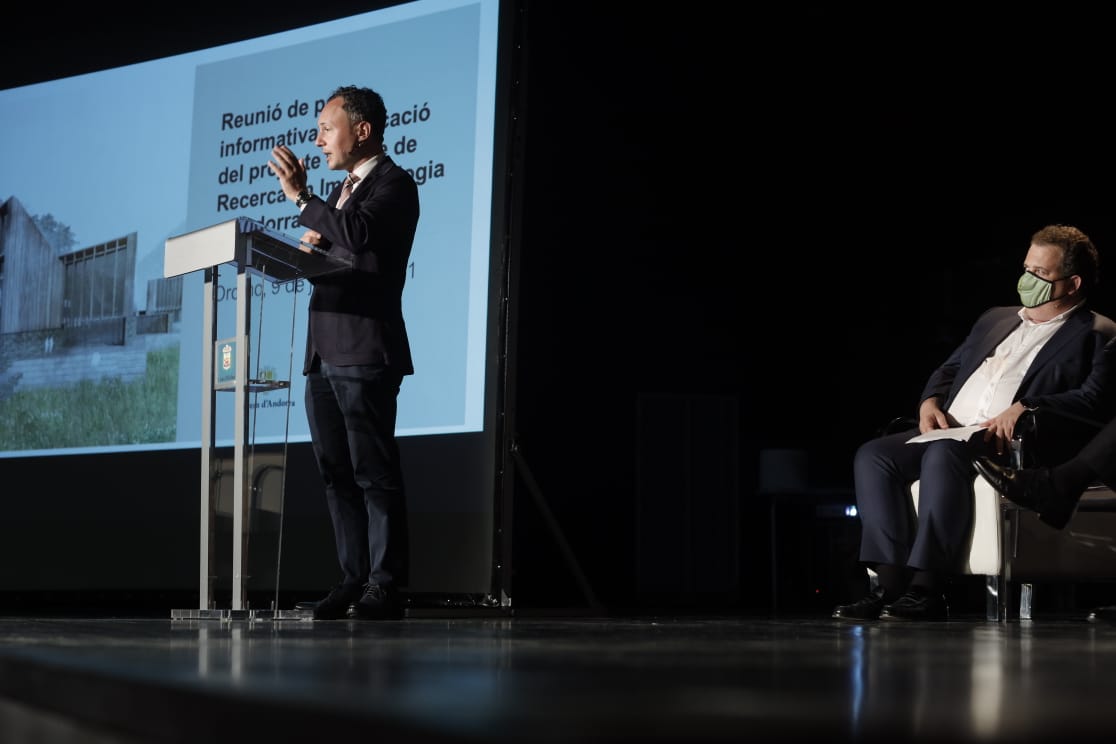 El Govern, Grifols i Ordino expliquen en una reunió informativa el Centre de Recerca en Immunologia que s’implantarà al Principat