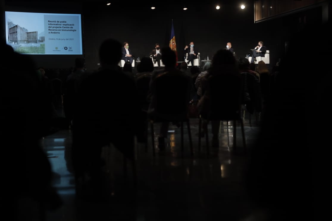 El Govern, Grifols i Ordino expliquen en una reunió informativa el Centre de Recerca en Immunologia que s’implantarà al Principat