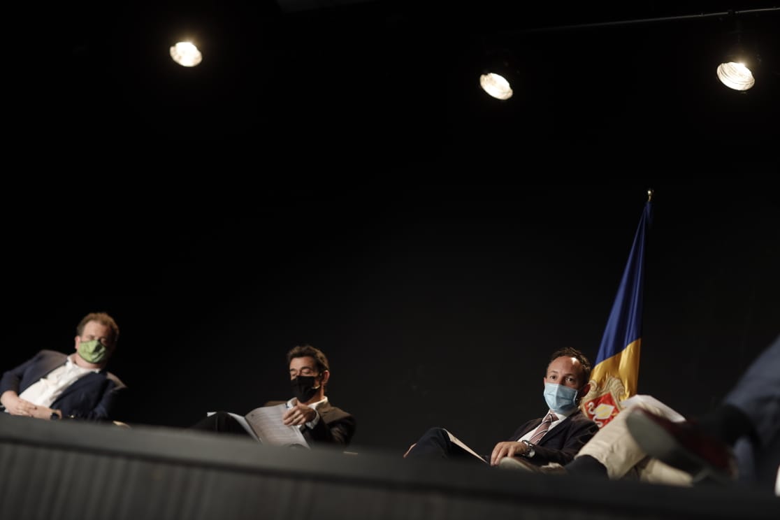 El Govern, Grifols i Ordino expliquen en una reunió informativa el Centre de Recerca en Immunologia que s’implantarà al Principat