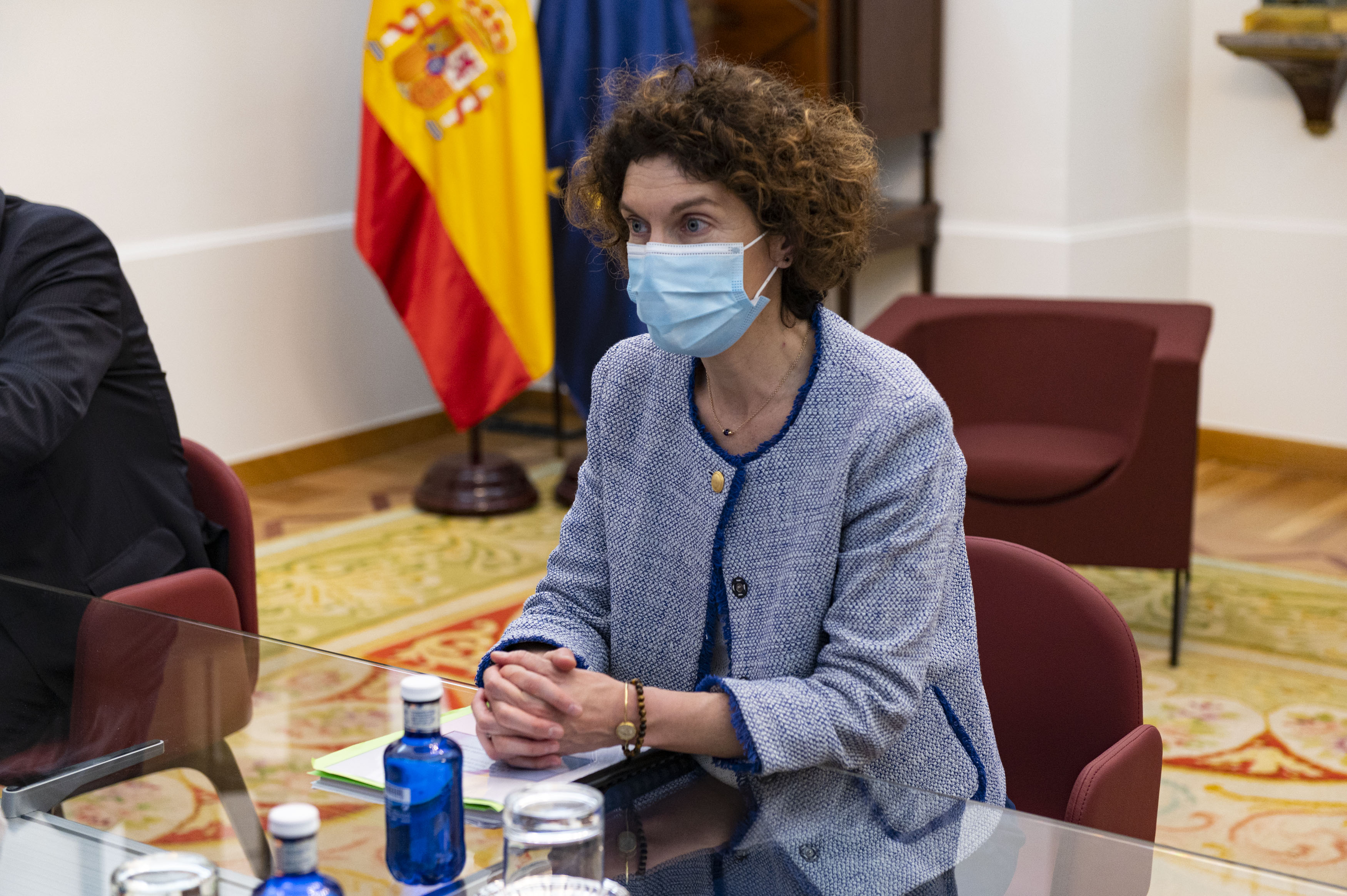 Maria Ubach es troba amb la ministra espanyola d’Afers Exteriors, Unió Europea i Cooperació, Arancha González Laya, per tractar les relacions bilaterals