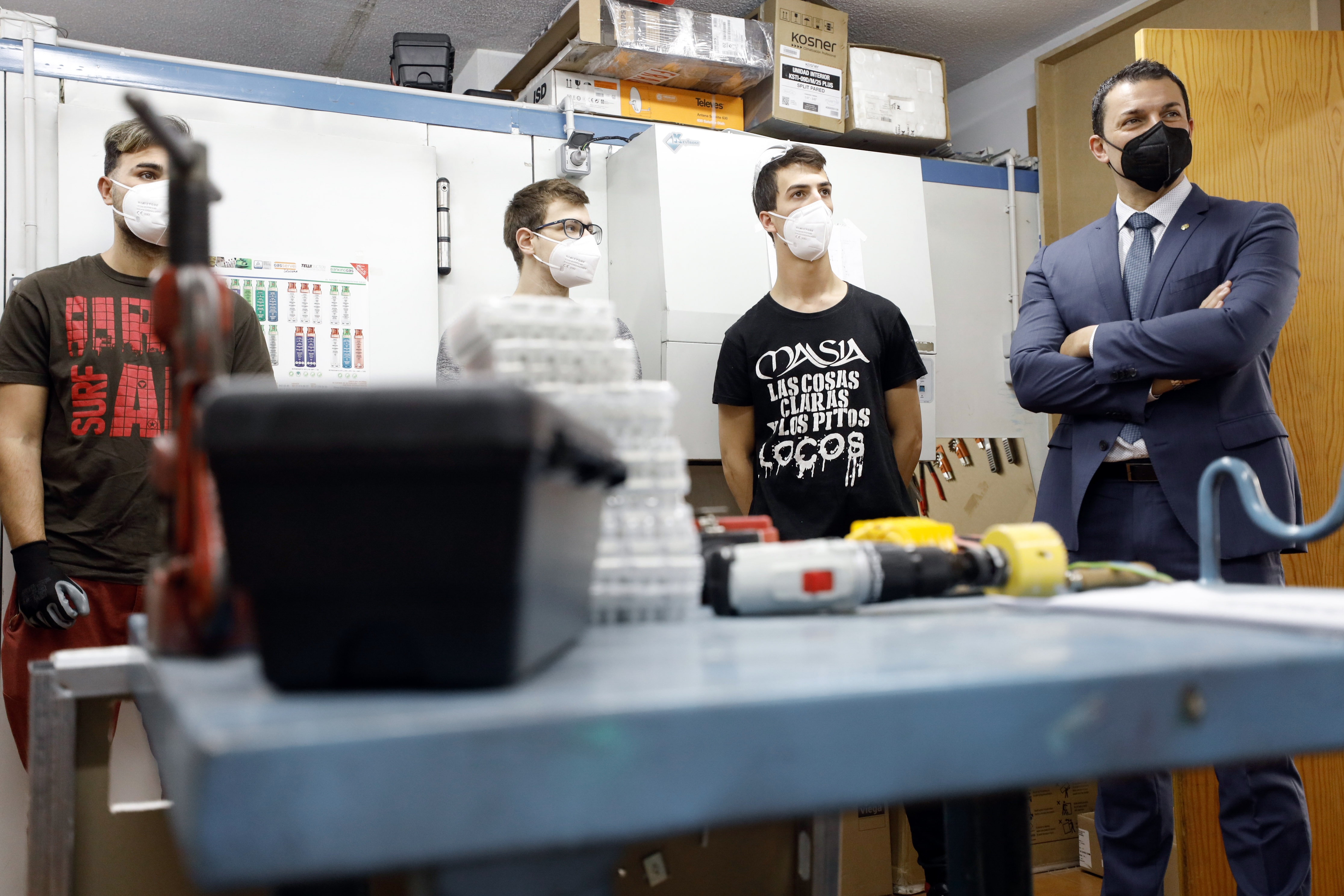 Gallardo visita el curs de formació d’ajudant d’electricista del Servei d’Ocupació