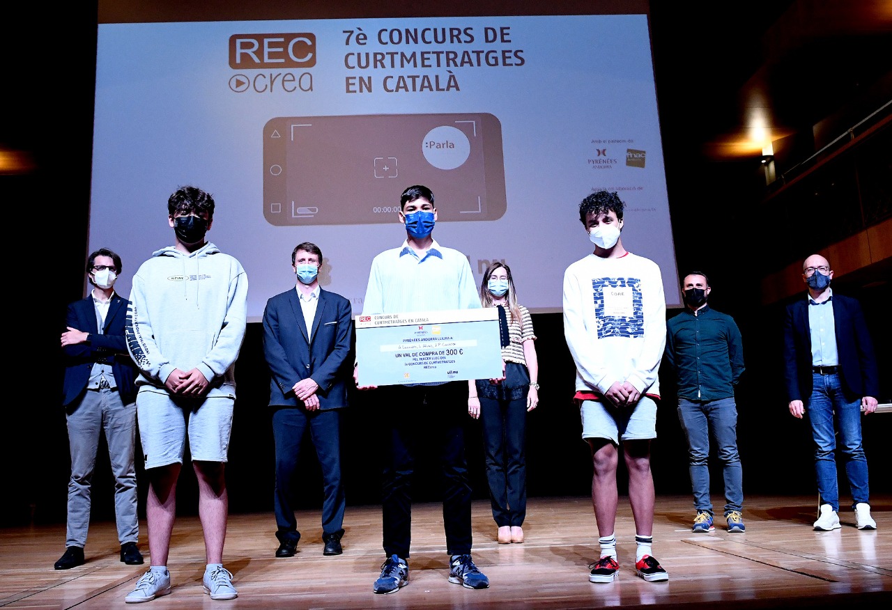 Sandra Pérez, Laia Burgos, María López i Claudia Baró s’enduen el RECcrea amb el curtmetratge ‘Atrapada’