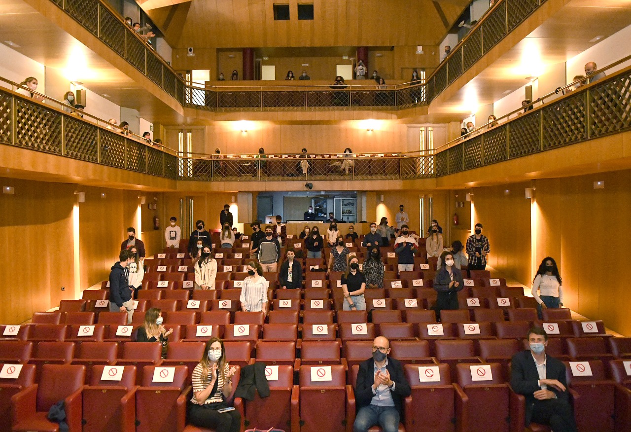 Sandra Pérez, Laia Burgos, María López i Claudia Baró s’enduen el RECcrea amb el curtmetratge ‘Atrapada’