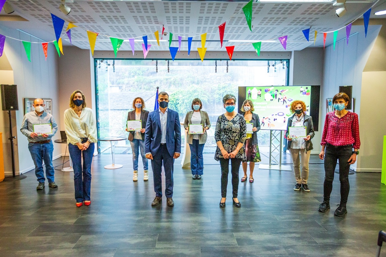 Rossell lliura els guardons de la 15a edició del Concurs d’Iniciatives Ambientals amb un premi especial sobre economia circular