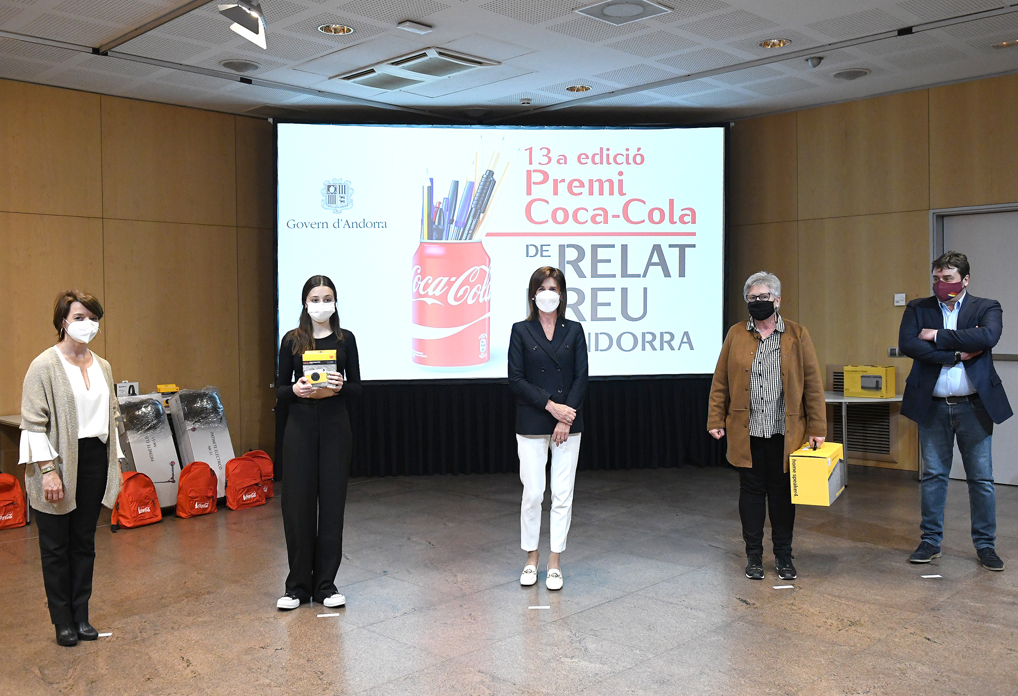 Més de 800 alumnes participen al 13è Premi Coca-cola de relat breu