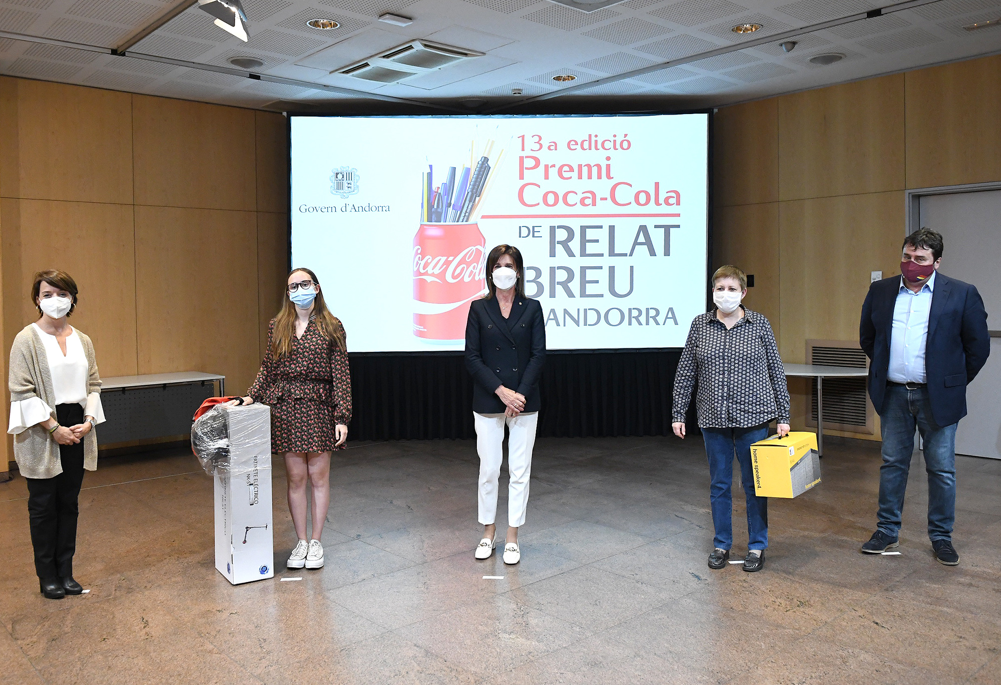 Més de 800 alumnes participen al 13è Premi Coca-cola de relat breu