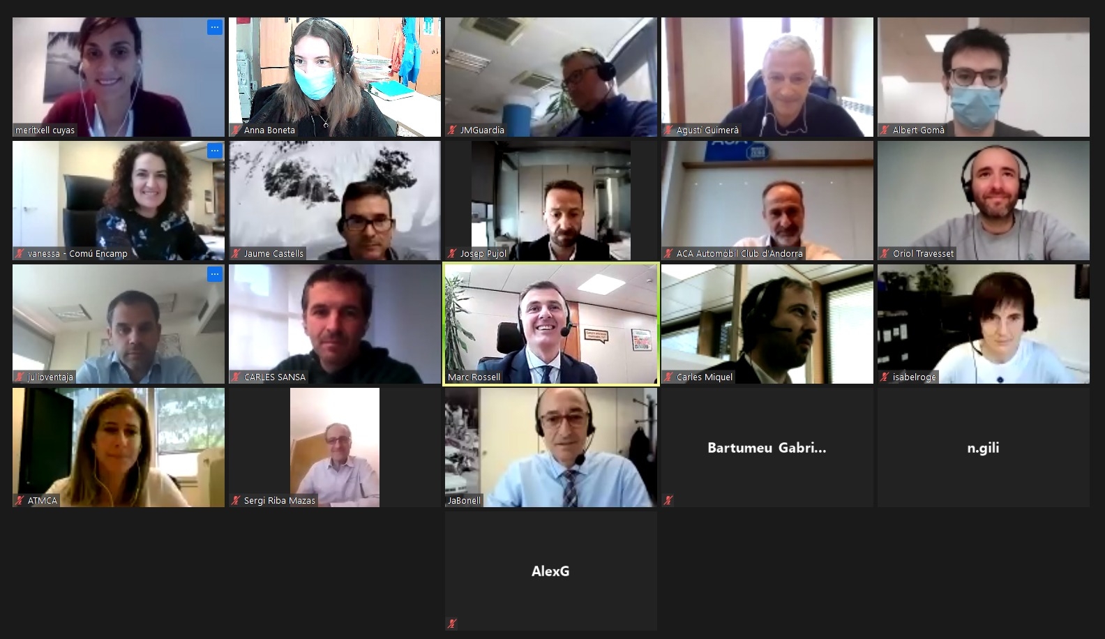 Els membres de la Subcomissió de mobilitat aposten per la sensibilització, la reducció del preu de l’ús del transport públic i accions en matèria urbanística