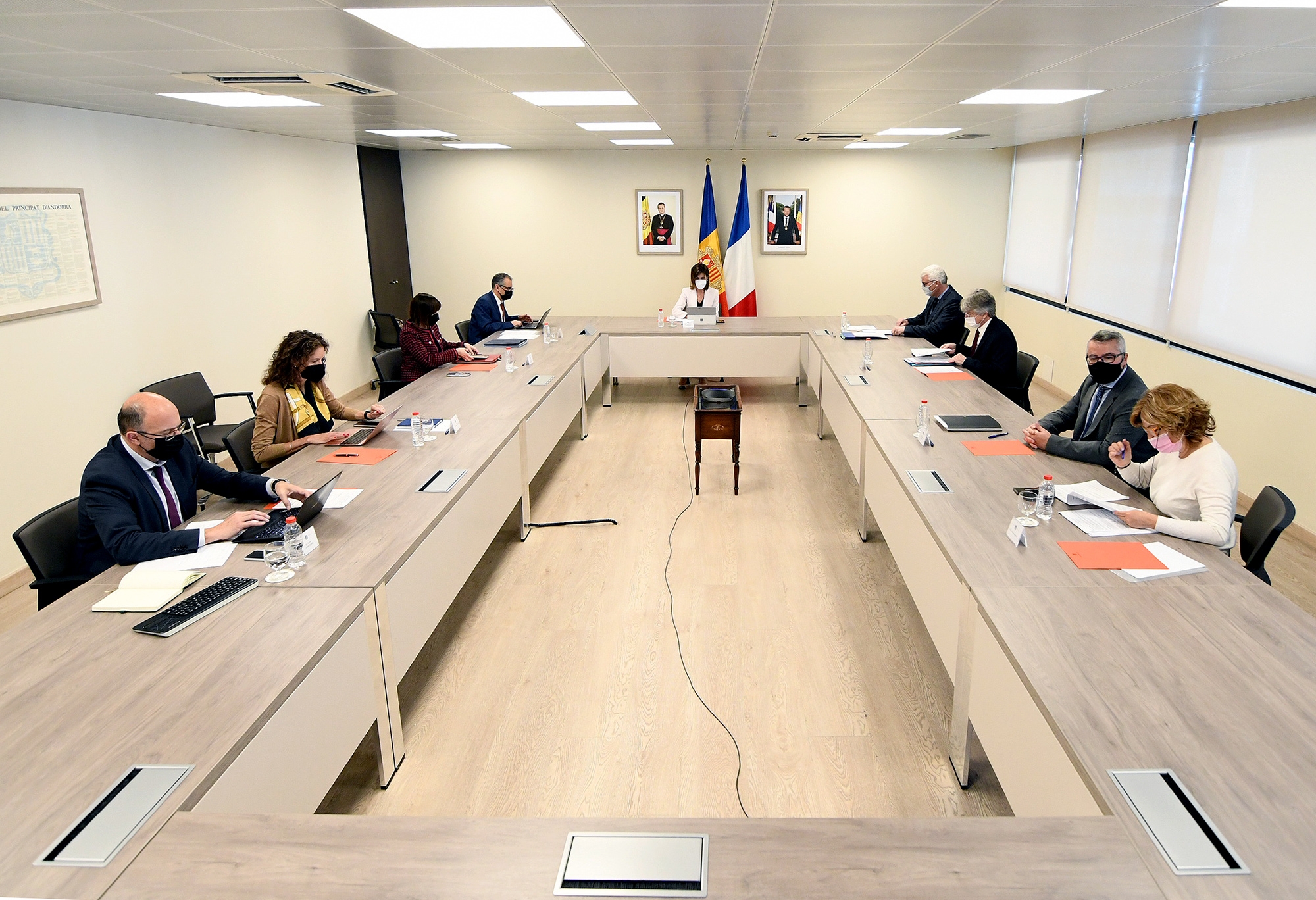 Vilarrubla es reuneix amb el director general de l’ensenyament escolar gal a la Comissió Mixta franco-andorrana