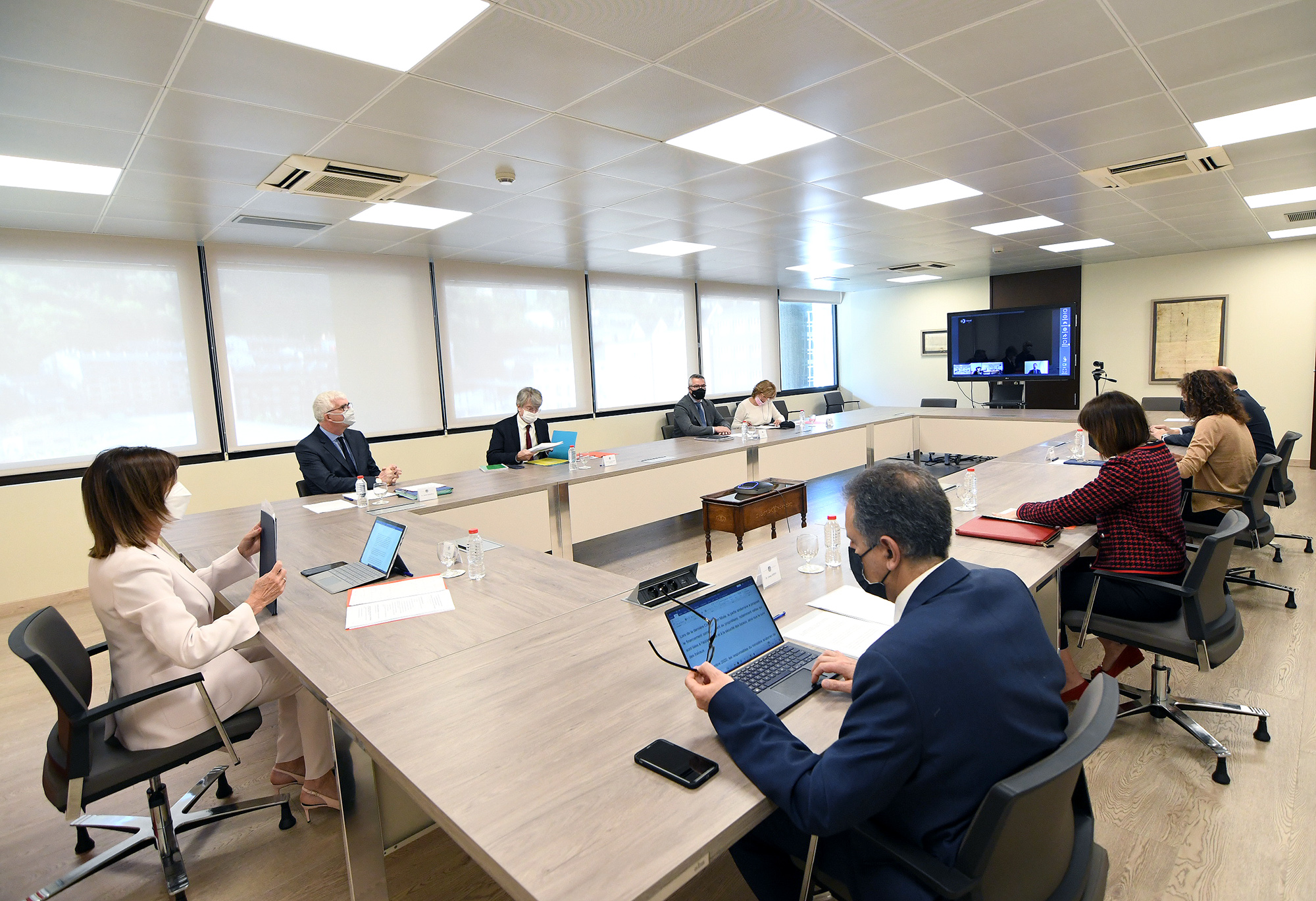 Vilarrubla es reuneix amb el director general de l’ensenyament escolar gal a la Comissió Mixta franco-andorrana