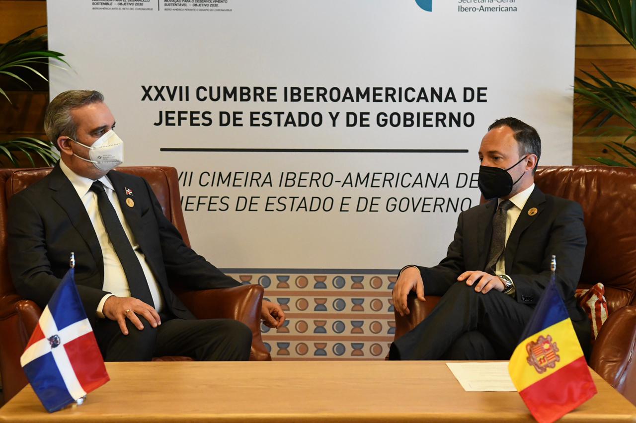 Espot i Abinader comparteixen informació al voltant de l’organització de la Cimera Iberoamericana