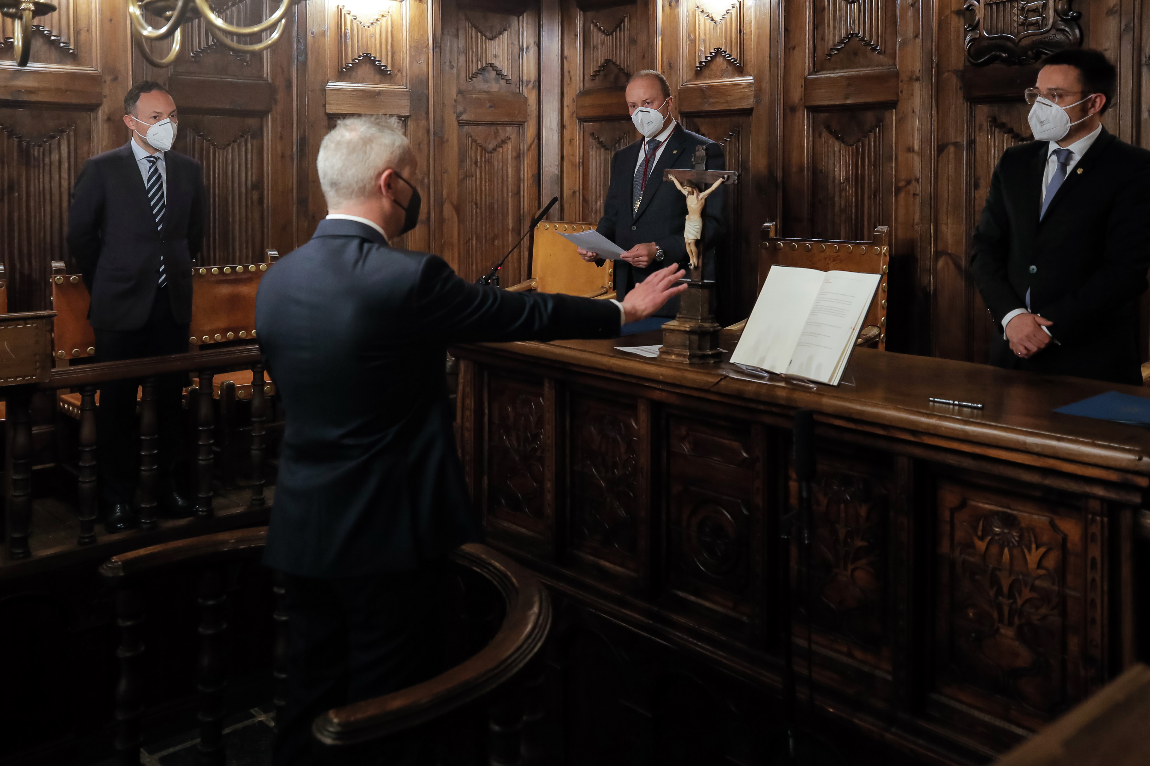 Rossell celebra el nomenament dels dos nous notaris perquè permet assumir el volum de feina actual i garantir el servei a la ciutadania