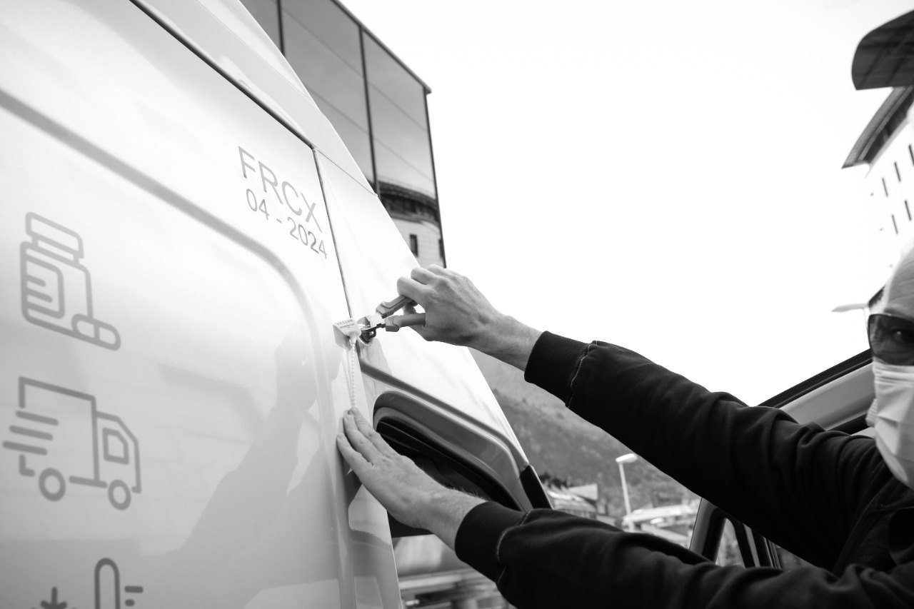 Arriben 30.000 dosis de vacuna contra la COVID-19 a través del projecte COVAX