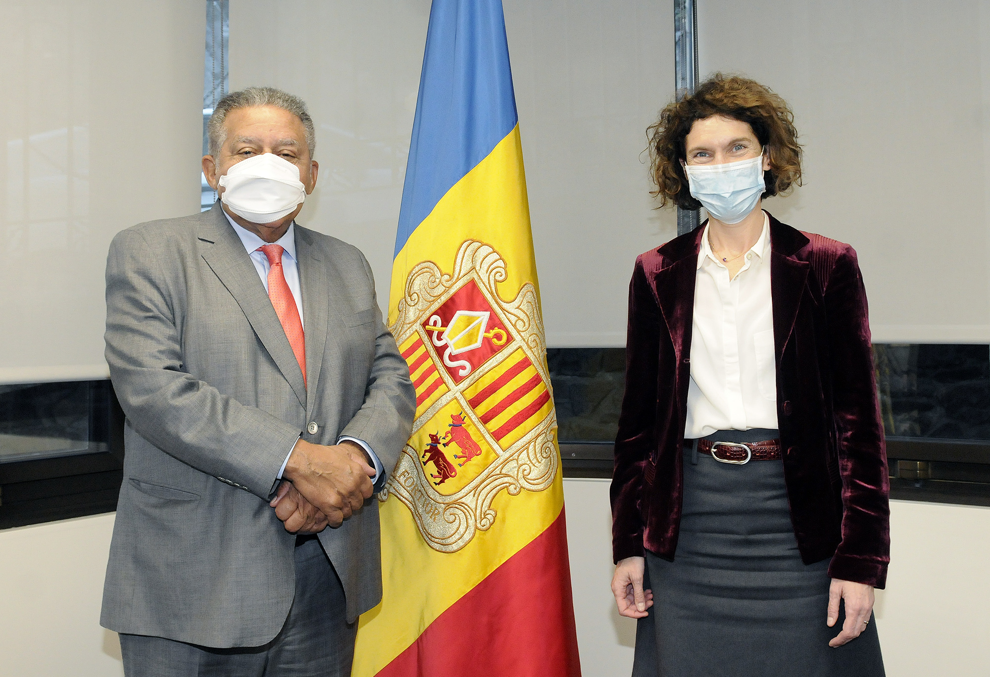 Els ambaixadors de vint-i-cinc països presenten les cartes credencials al copríncep episcopal