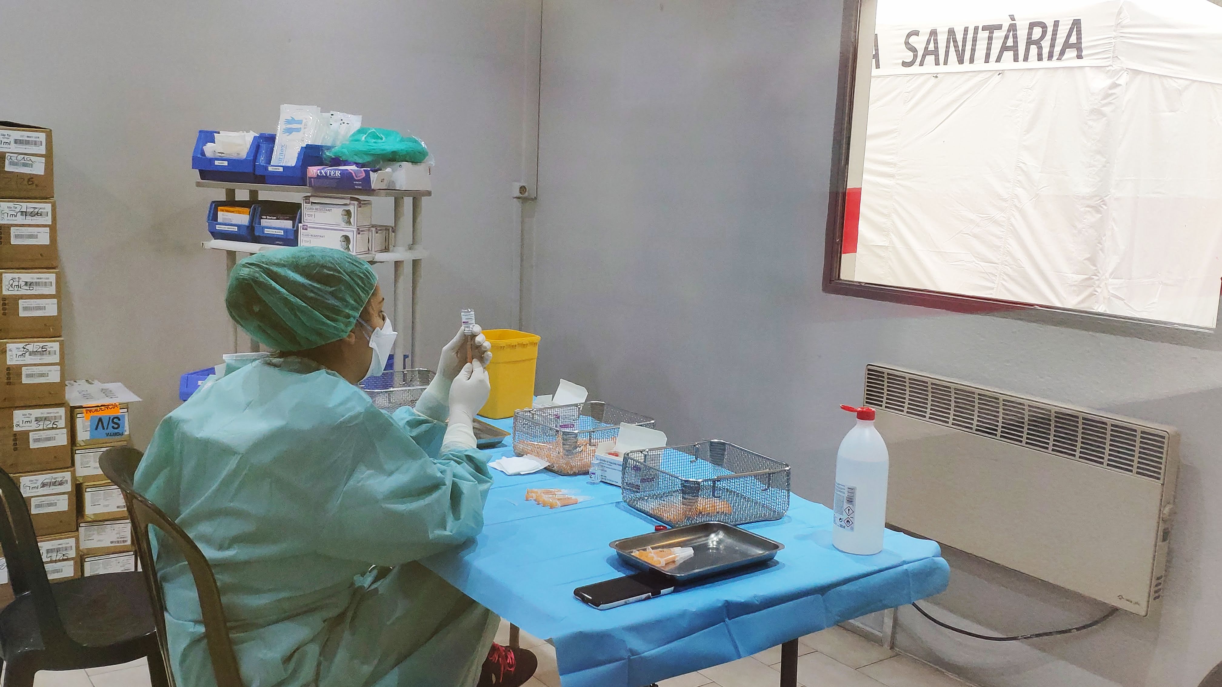 S’inicia l’administració de la vacuna contra la COVID-19 a la Plaça de Braus