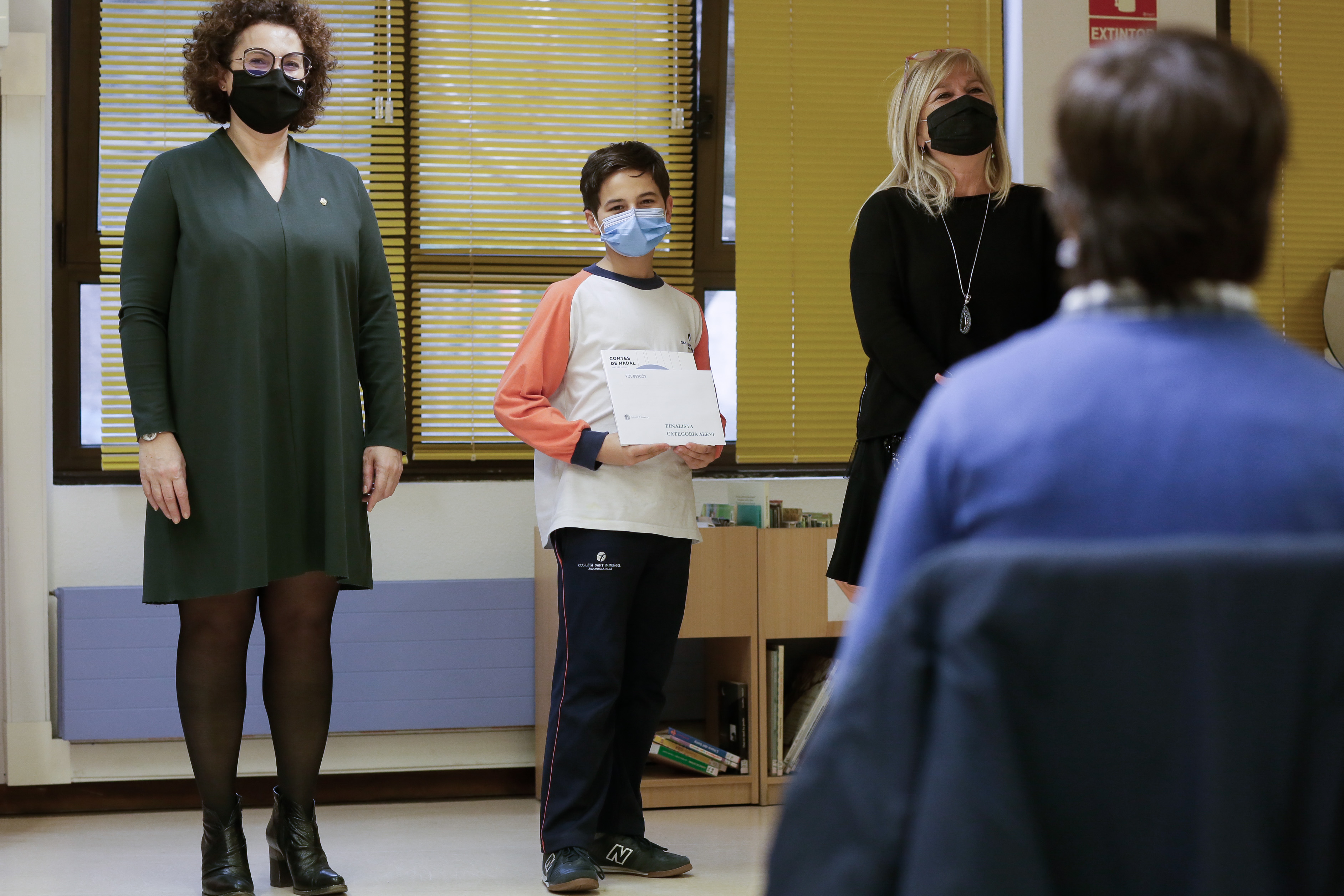 Pallarés celebra que l’esperit creatiu no ha minvat tot i la COVID-19 durant el lliurament de premis del Concurs de contes de Nadal