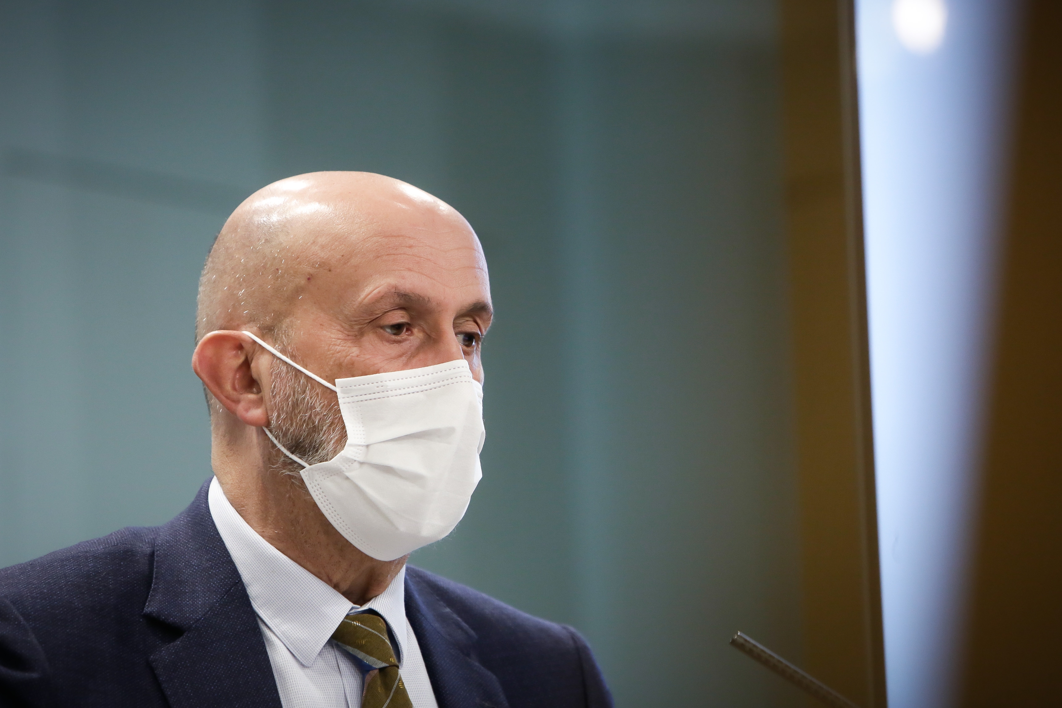 El Govern autoritza les visites als centres sociosanitaris i les sortides dels residents acompanyats de personal del centre