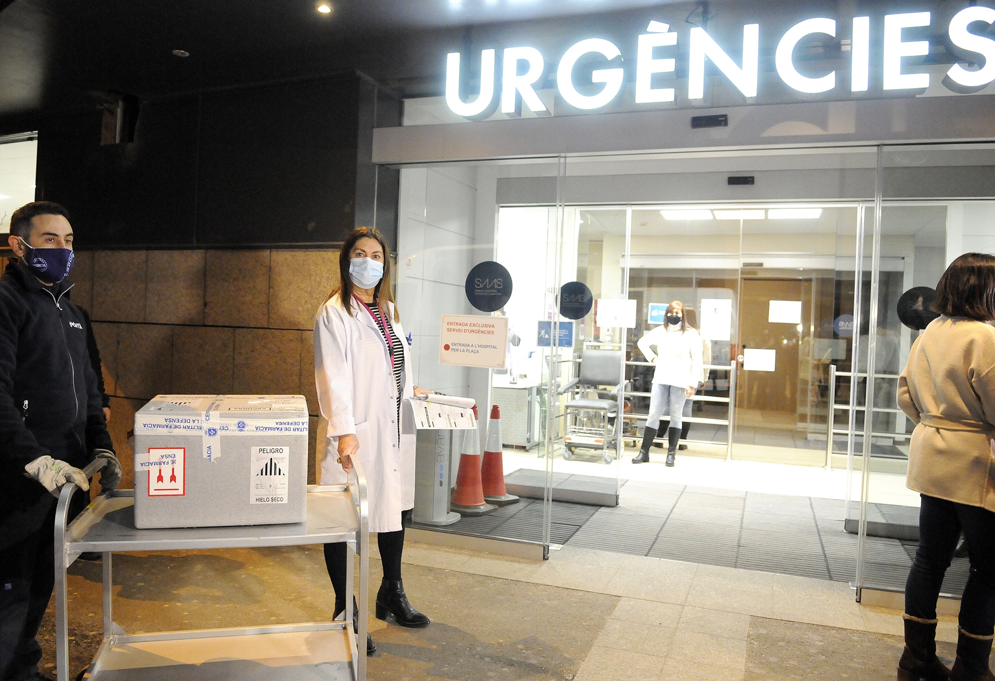 Arriben les primeres dosis de la vacuna contra el coronavirus