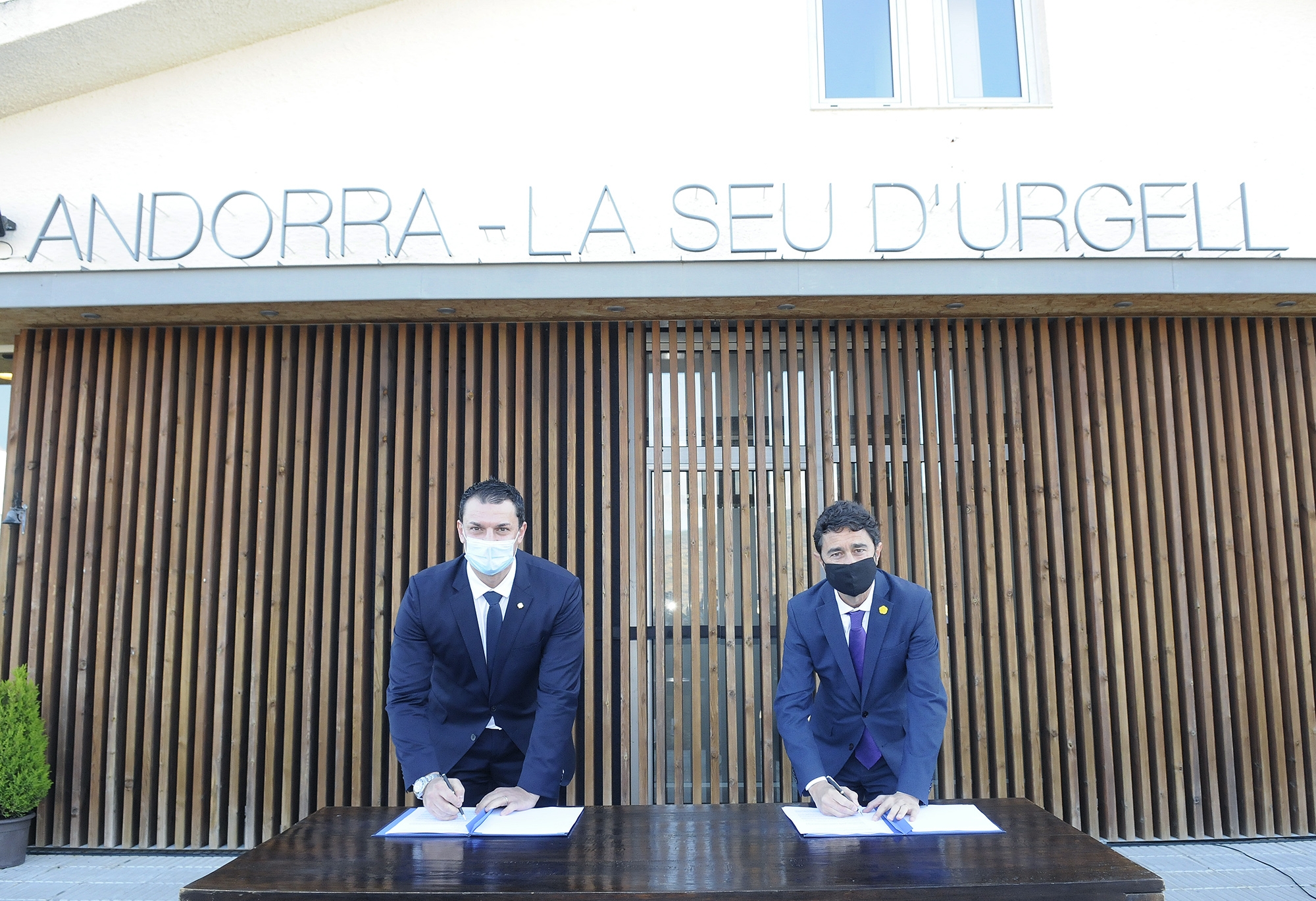 Andorra i la Generalitat de Catalunya renoven el conveni per a la gestió i explotació coordinada de l’aeroport d’Andorra–La Seu d’Urgell