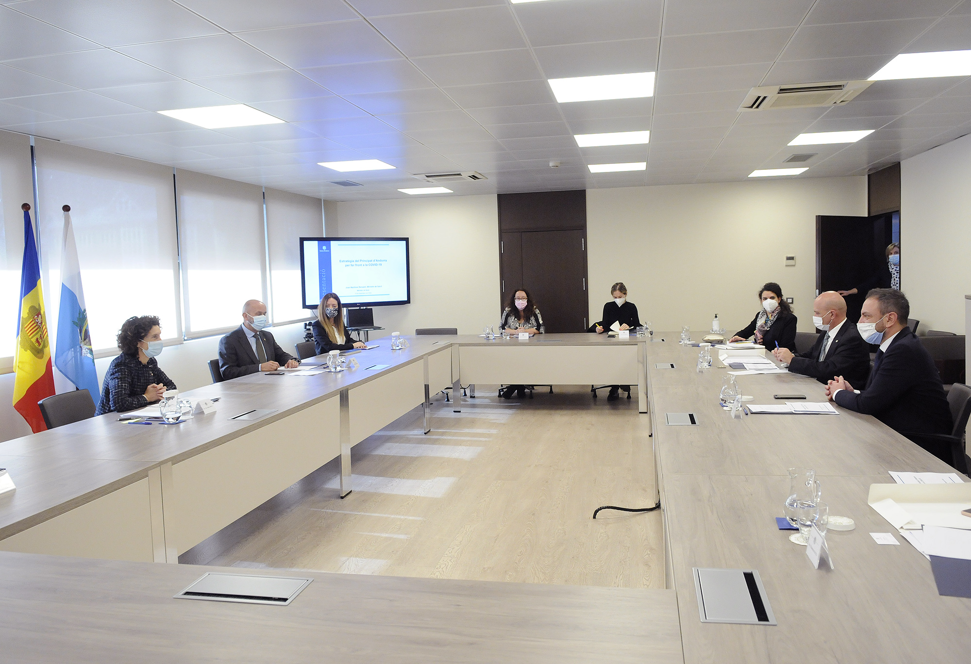 Espot rep el ministre d’Afers Exteriors, Cooperació Econòmica Internacional i Telecomunicacions de San Marino, Luca Beccari